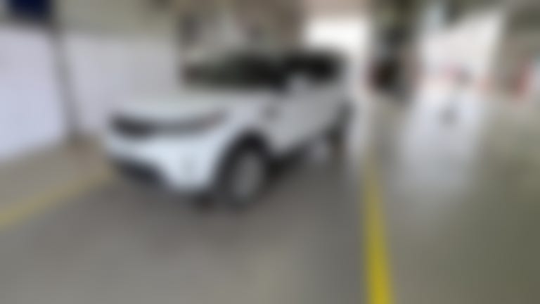 2019 Land Rover Discovery vehicle photo