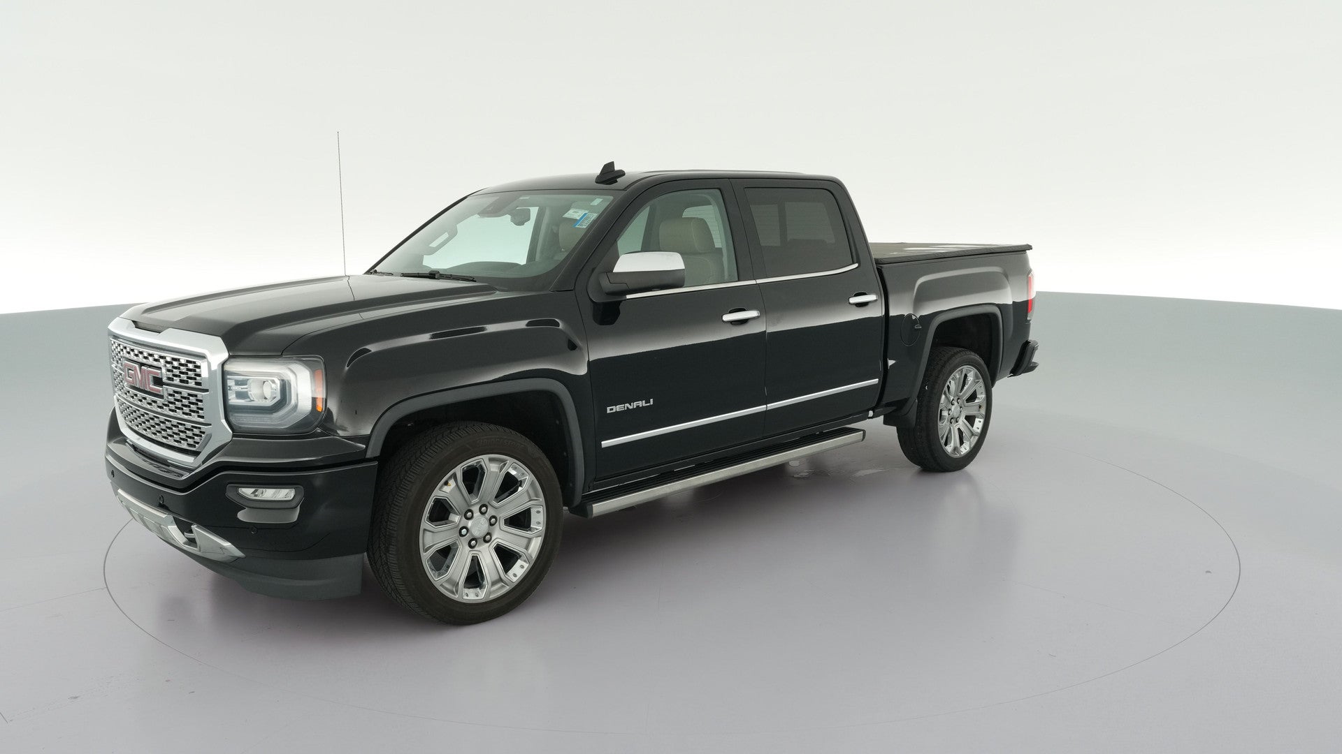 2018 GMC Sierra 1500 Crew Cab vehicle photo
