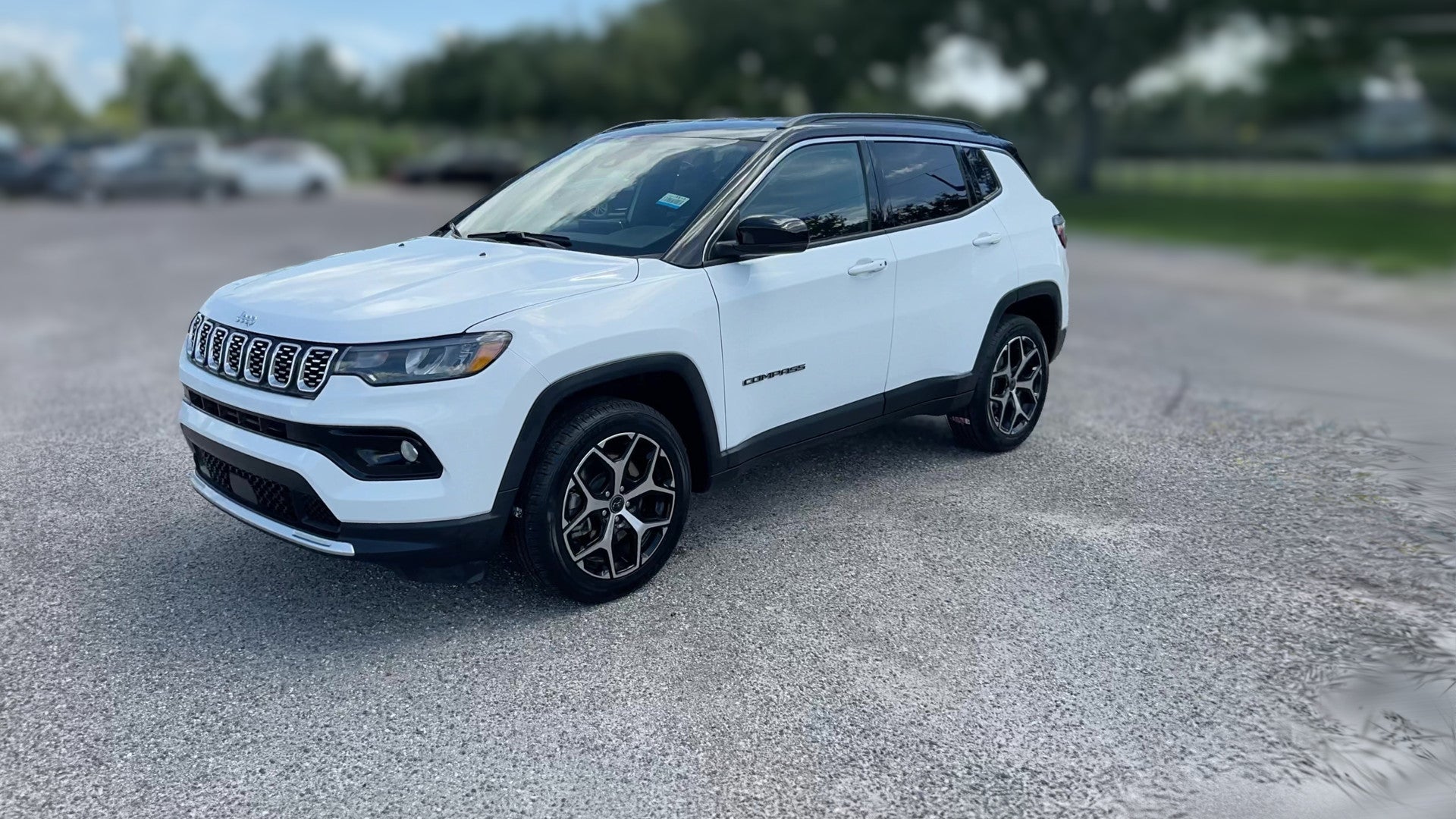 2025 Jeep Compass vehicle photo