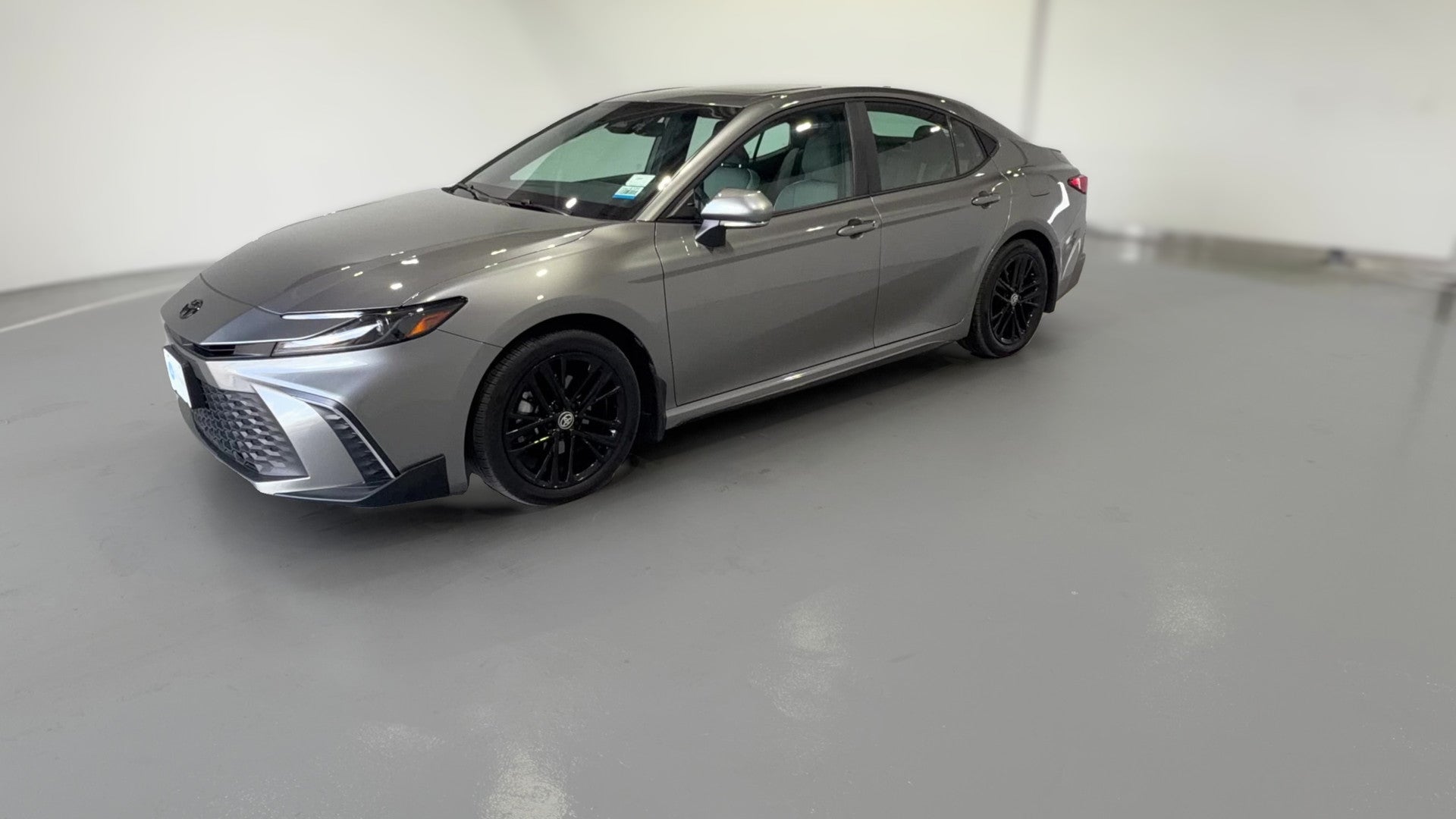 2025 Toyota Camry vehicle photo