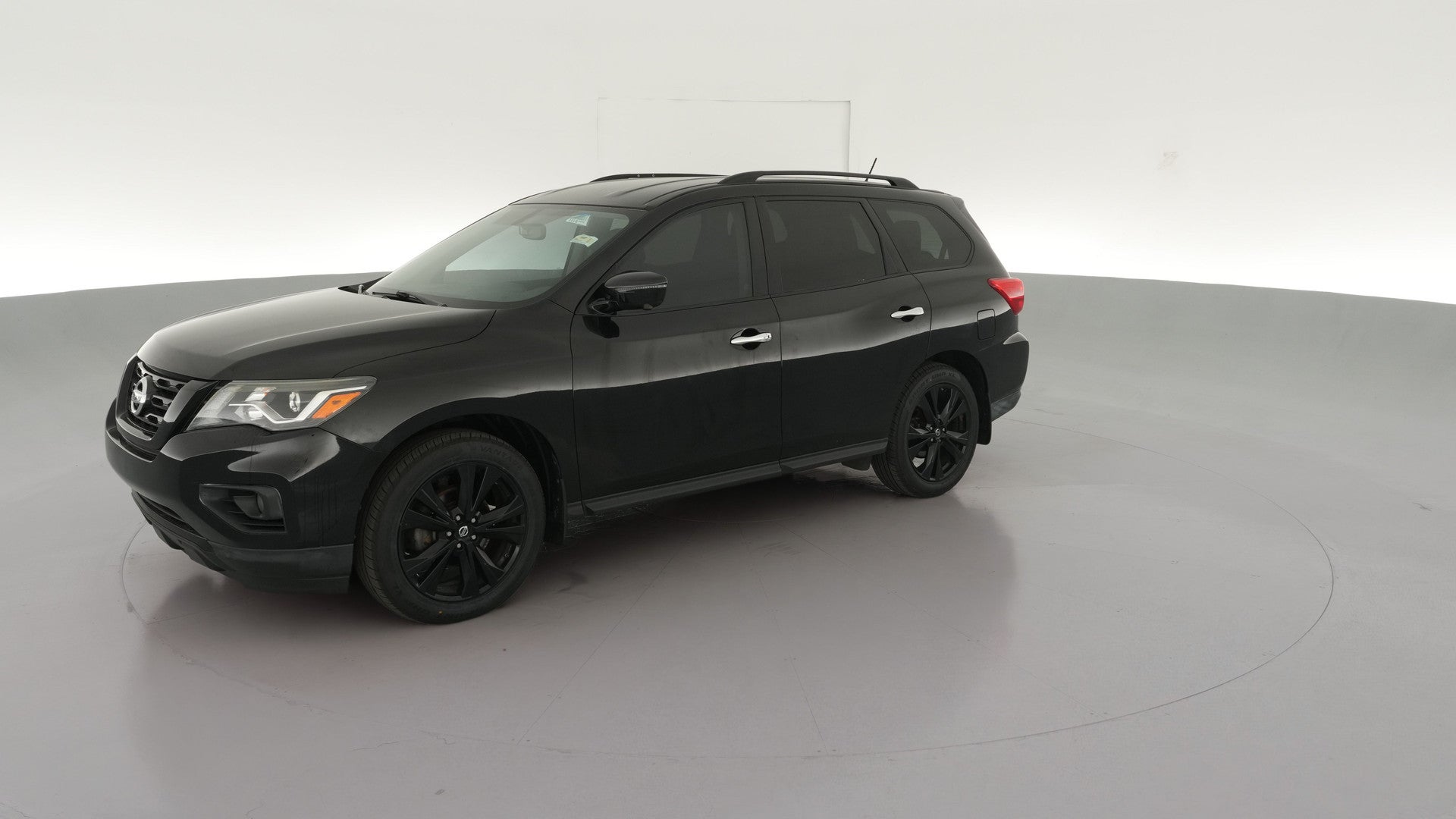 2018 Nissan Pathfinder vehicle photo