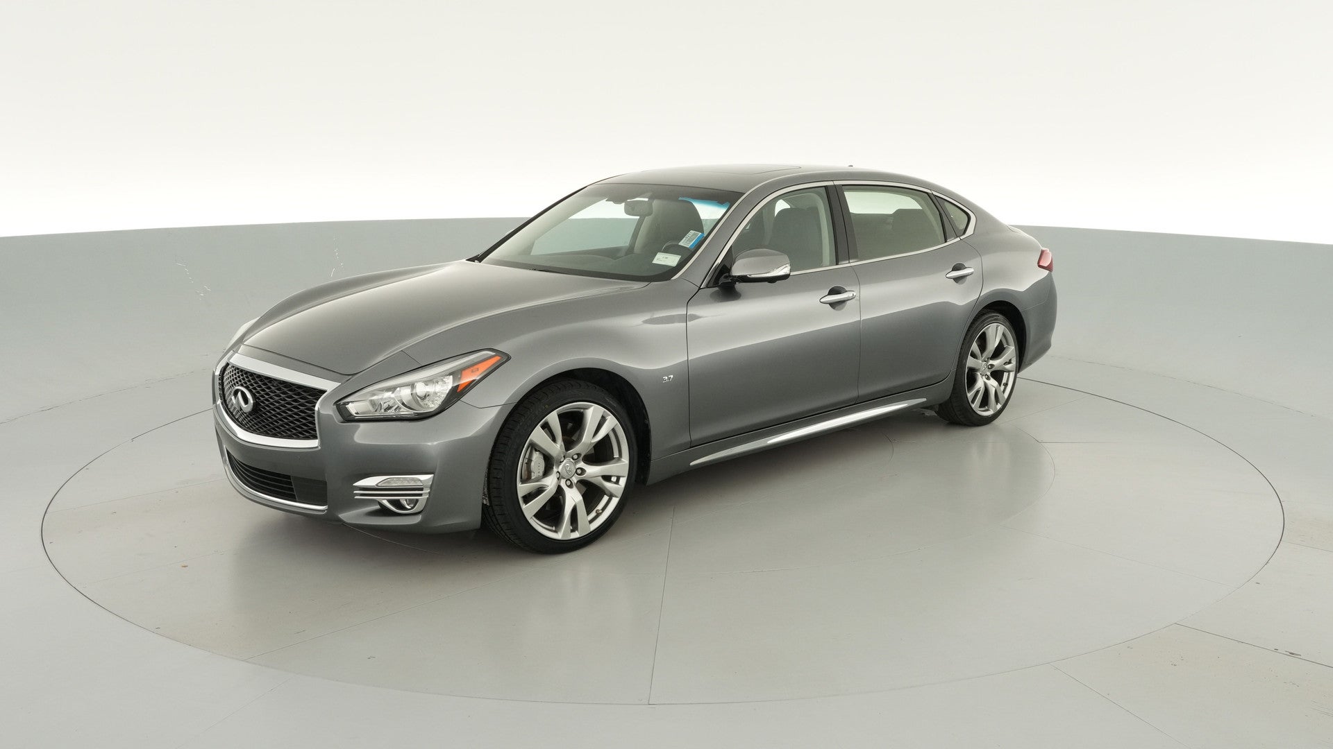2017 INFINITI Q70 vehicle photo