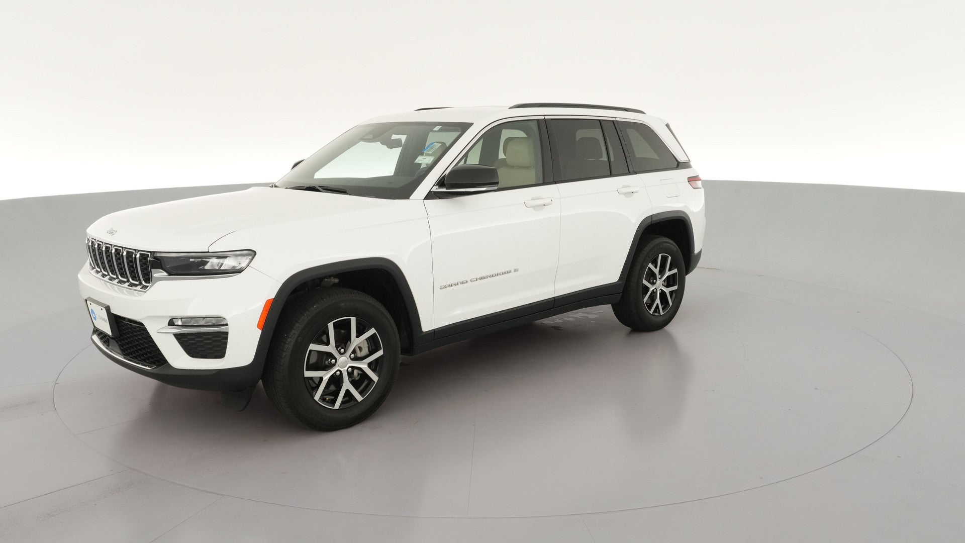 2025 Jeep Grand Cherokee vehicle photo