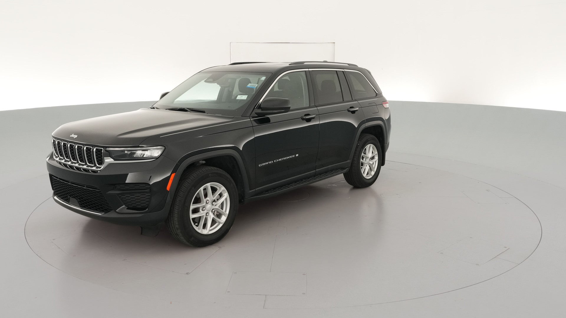 2024 Jeep Grand Cherokee vehicle photo