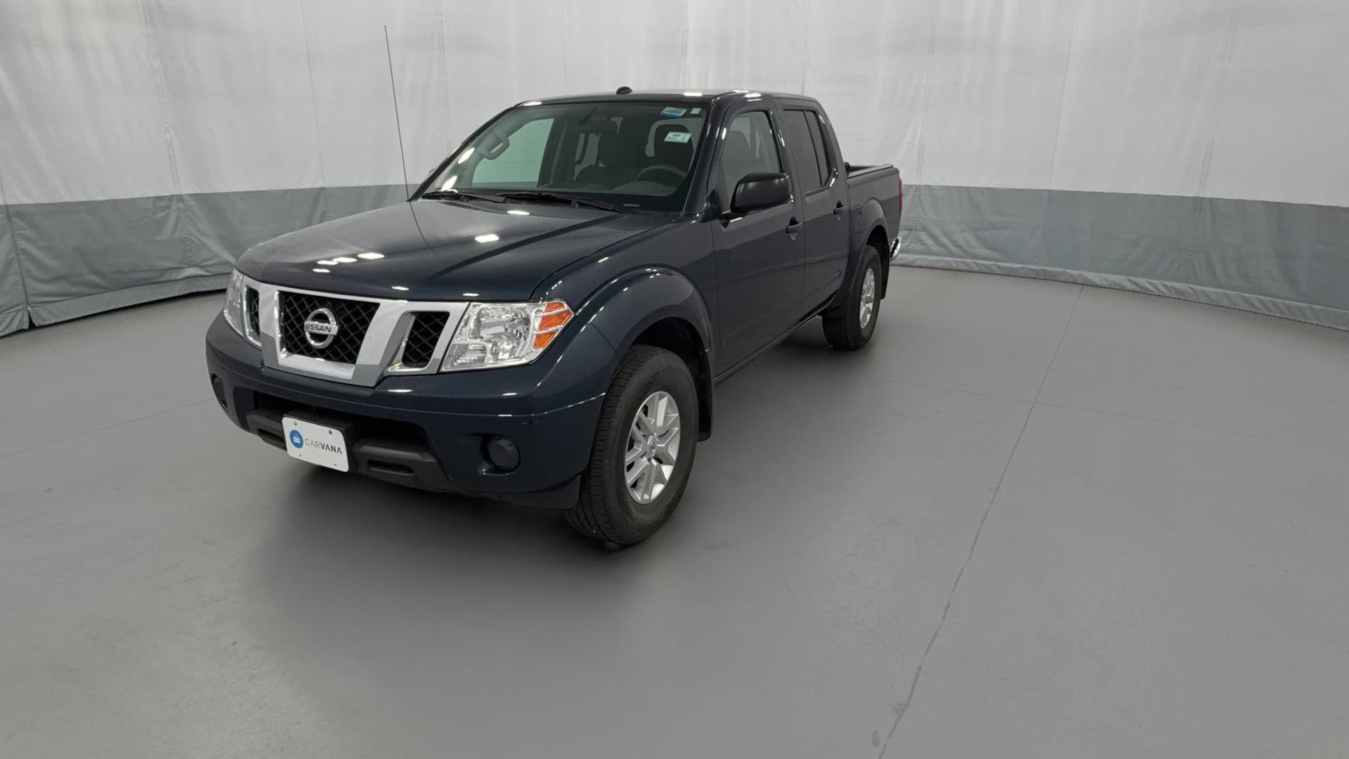 2018 Nissan Frontier Crew Cab vehicle photo