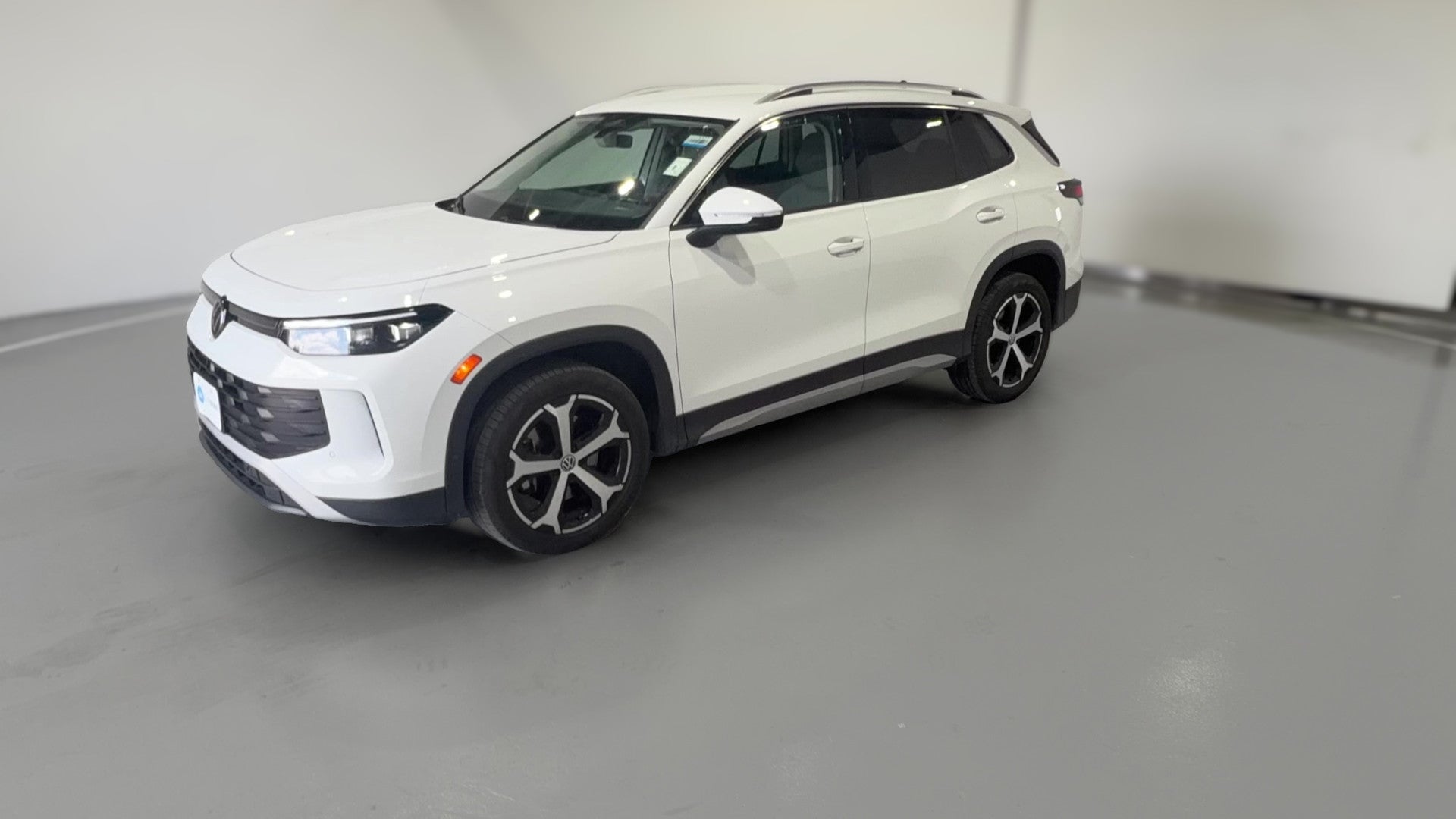 2026 Volkswagen Tiguan vehicle photo