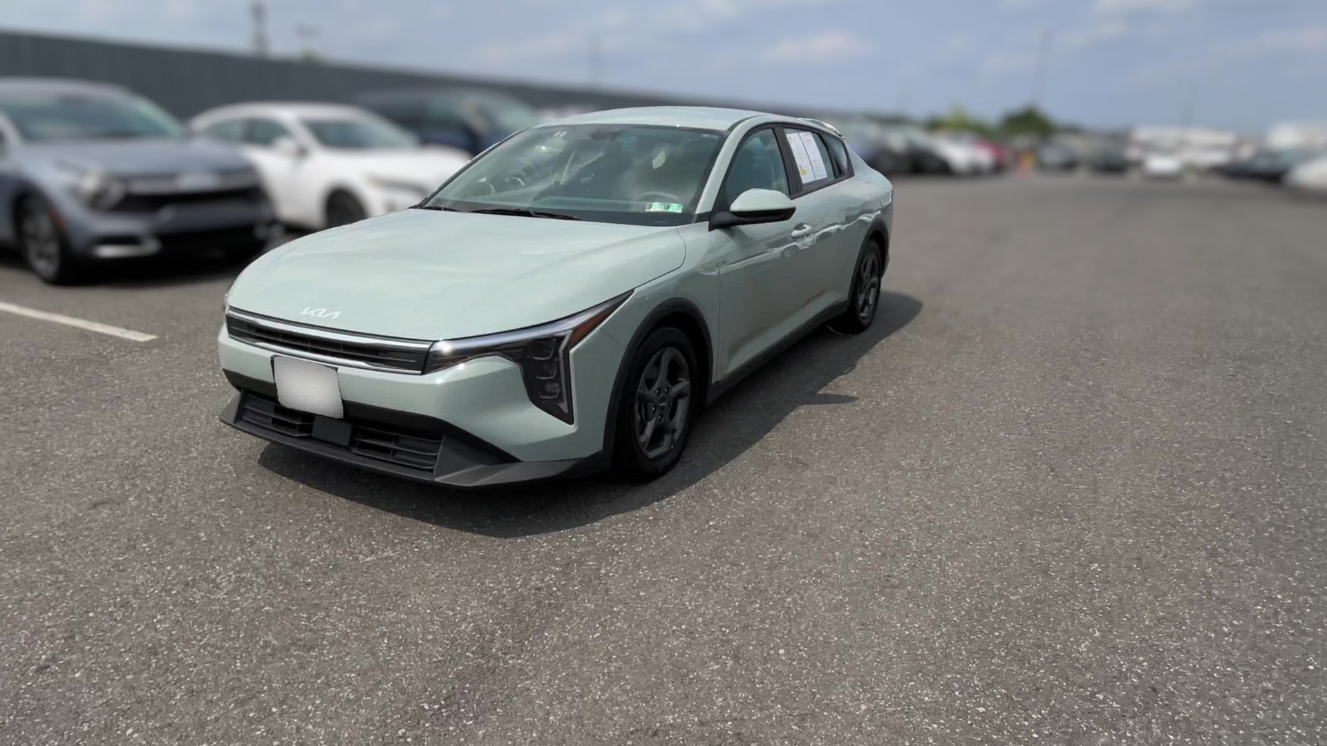 2025 Kia K4 vehicle photo