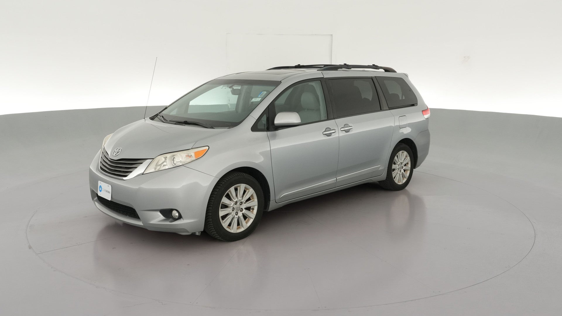 2014 Toyota Sienna vehicle photo