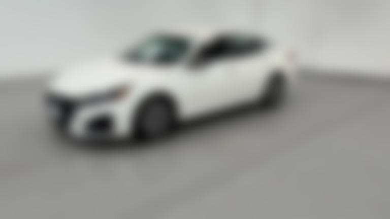 2025 Nissan Altima vehicle photo
