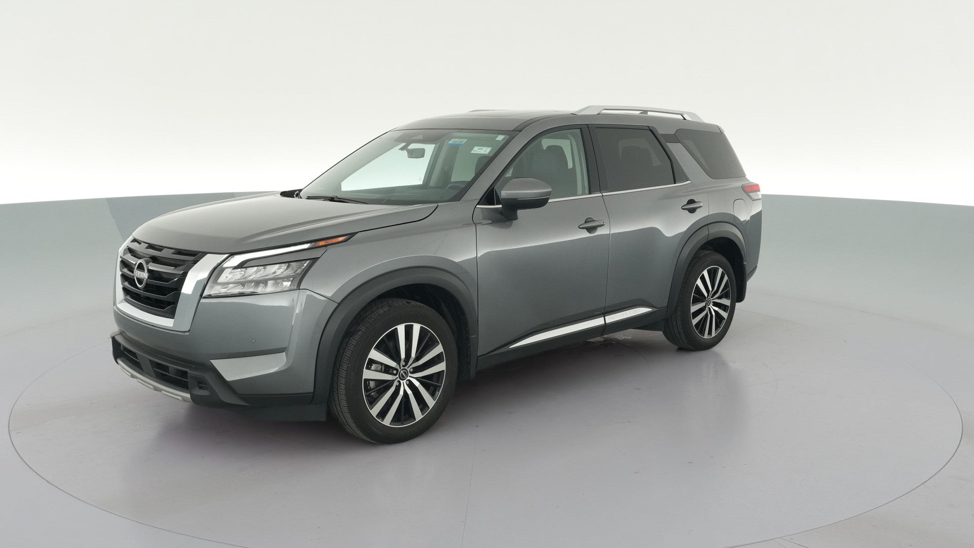 2025 Nissan Pathfinder vehicle photo