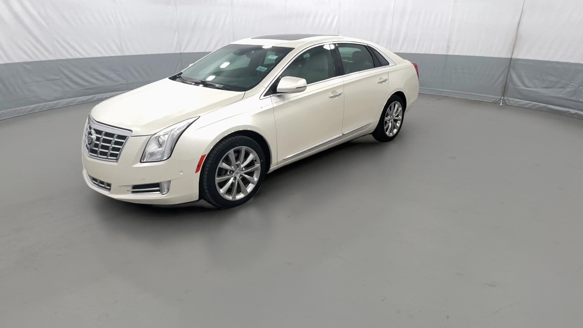 2014 Cadillac XTS vehicle photo