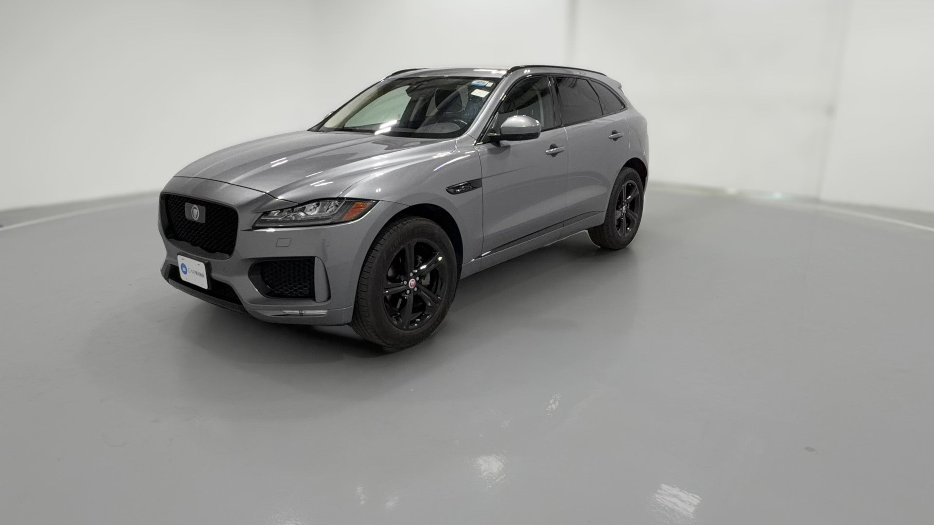 2020 Jaguar F-PACE vehicle photo