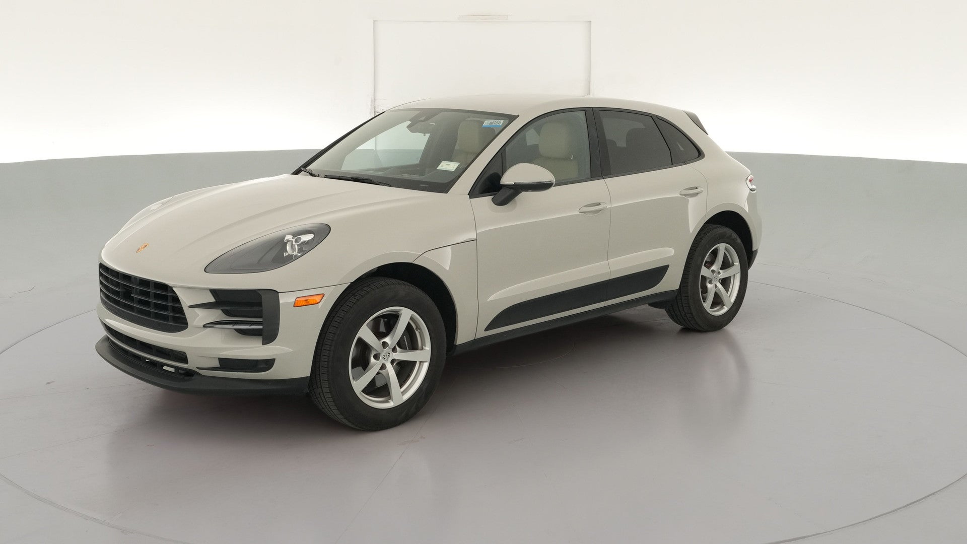2020 Porsche Macan vehicle photo