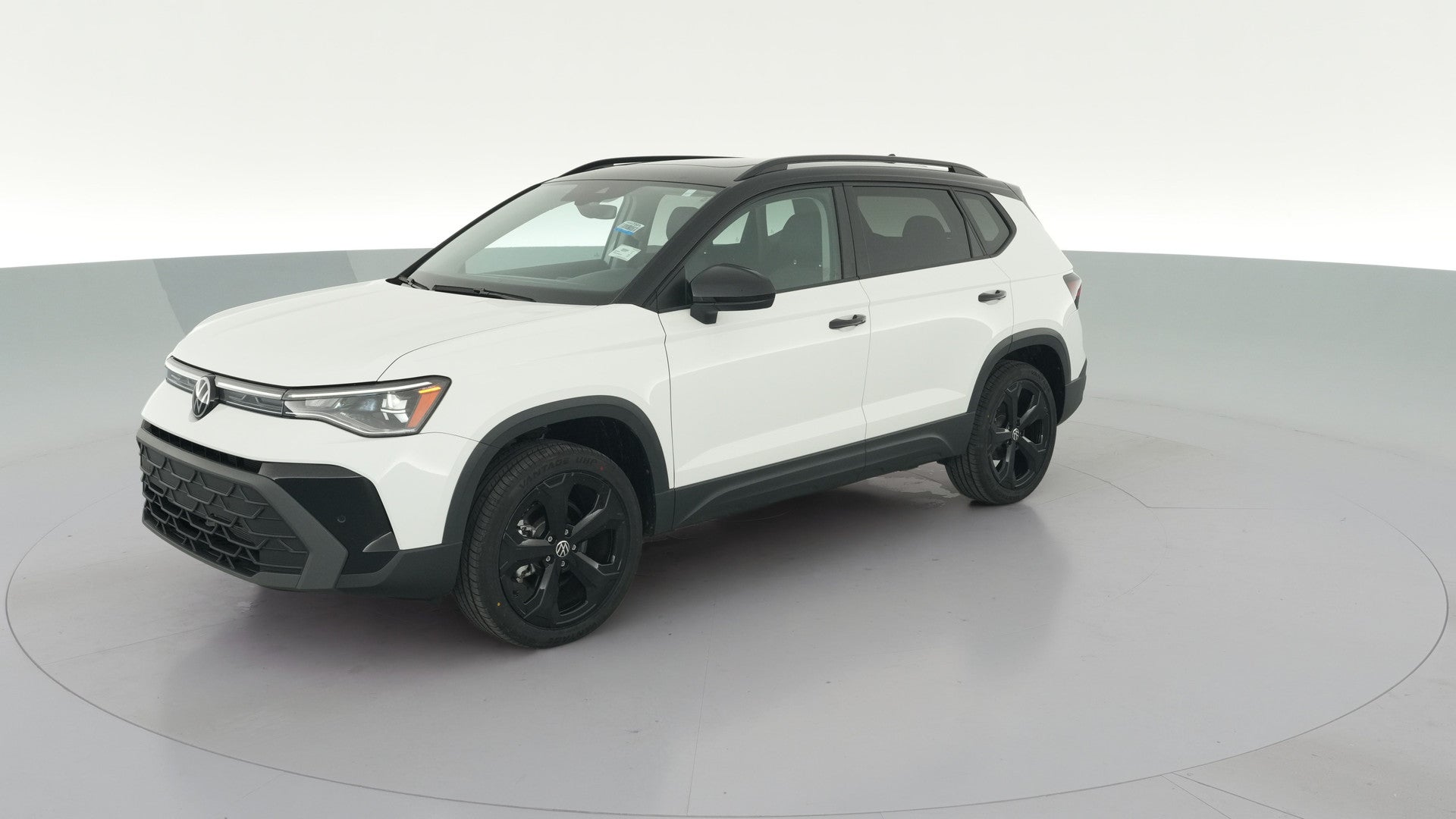 2025 Volkswagen Taos vehicle photo