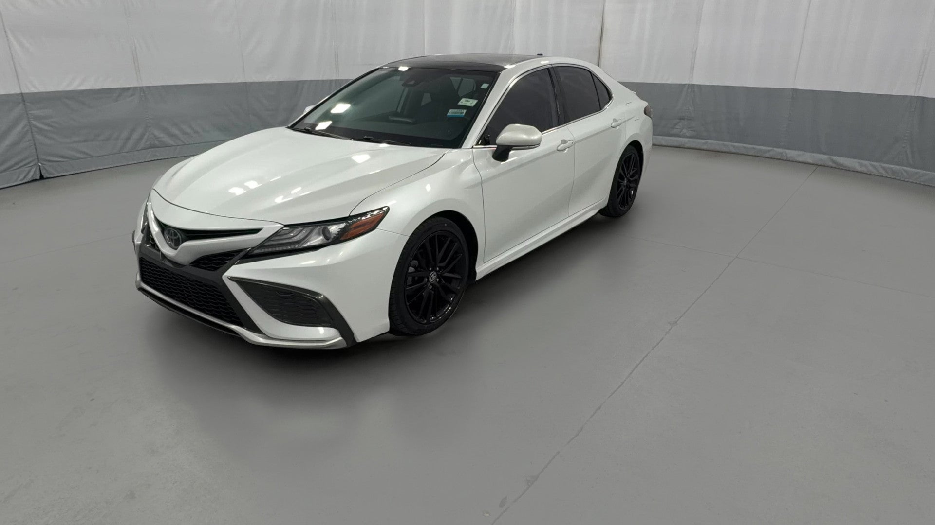 2021 Toyota Camry vehicle photo