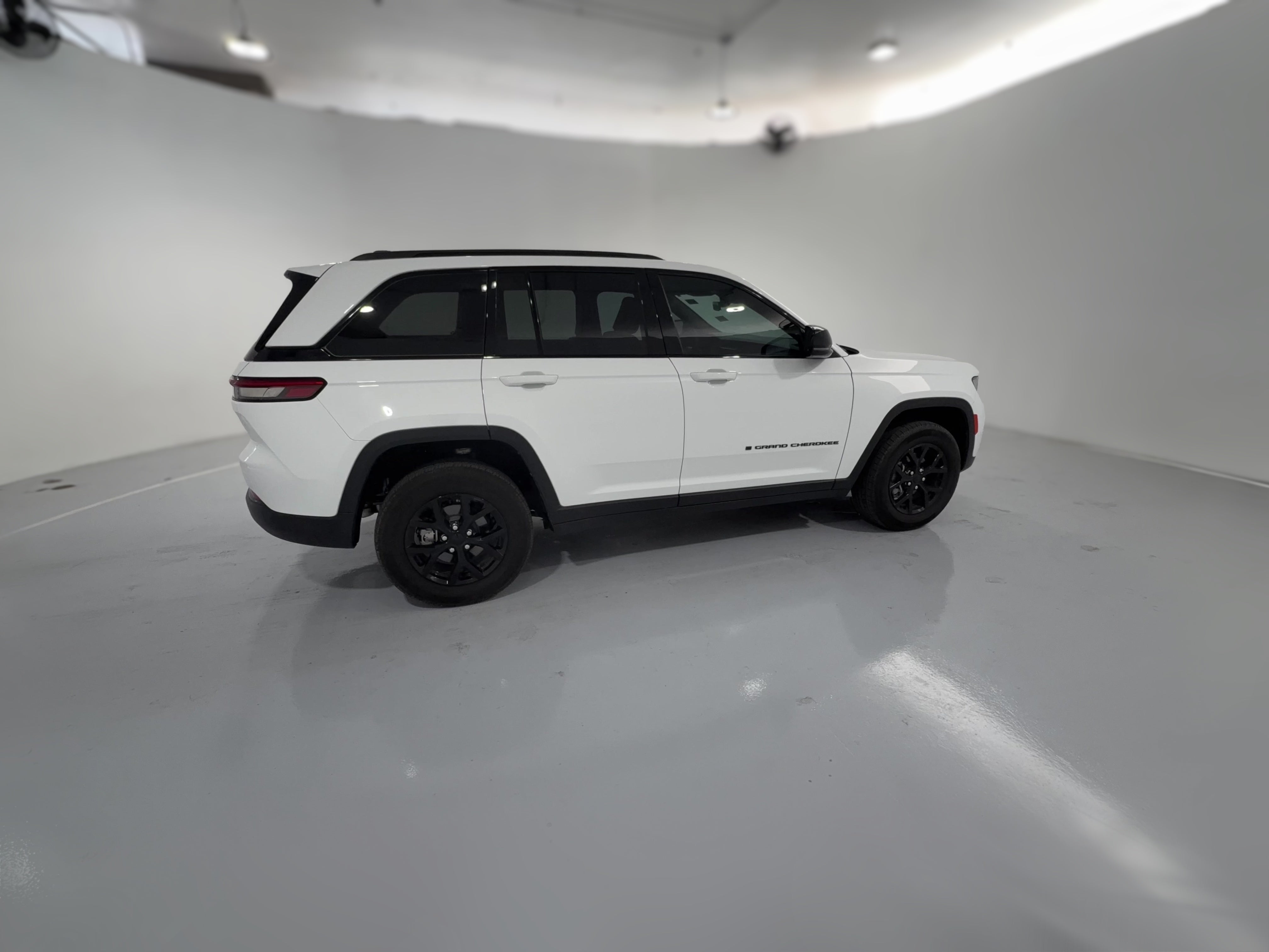 2025 Jeep Grand Cherokee Altitude - Photo 35