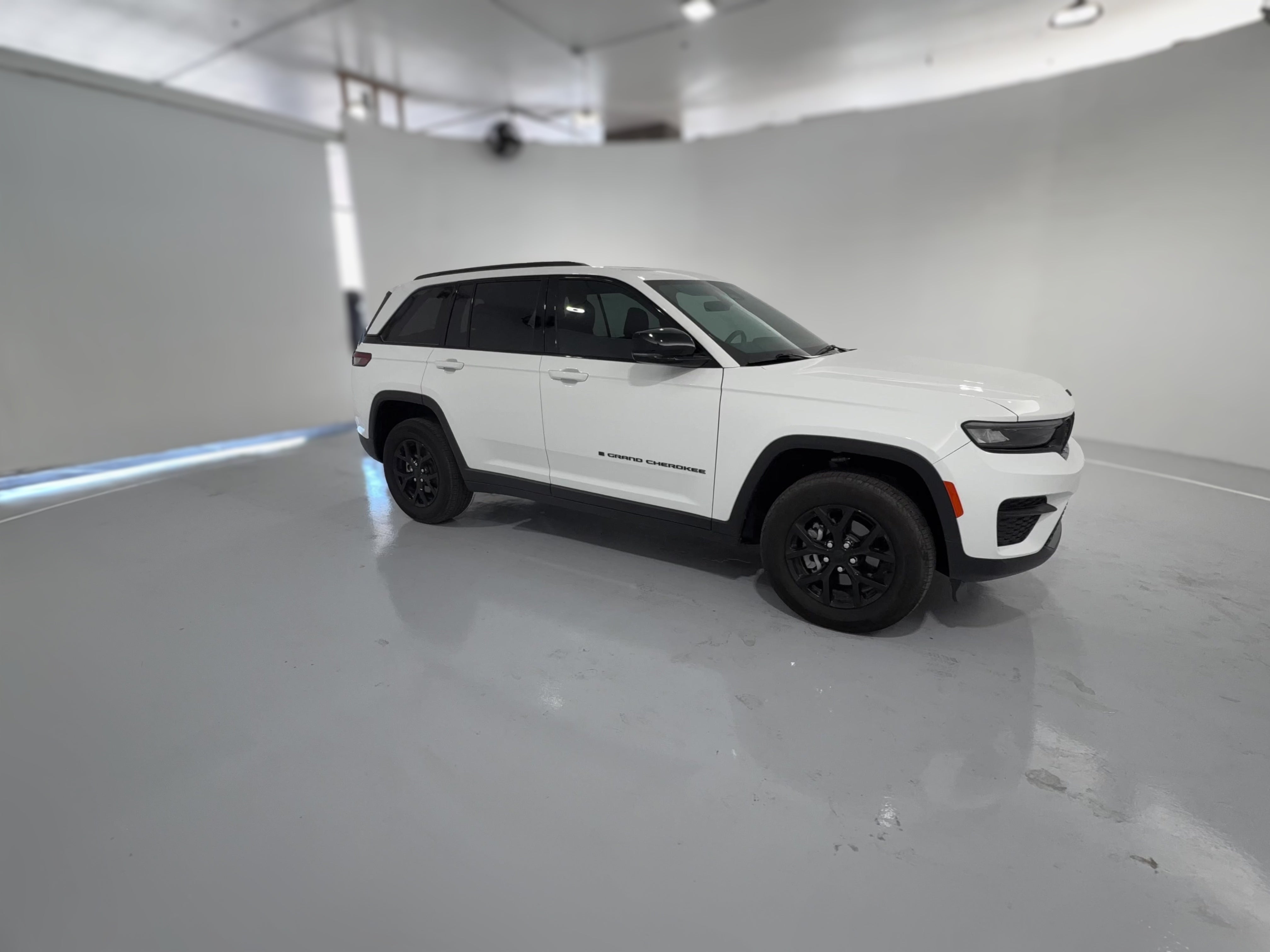 2025 Jeep Grand Cherokee Altitude - Photo 37