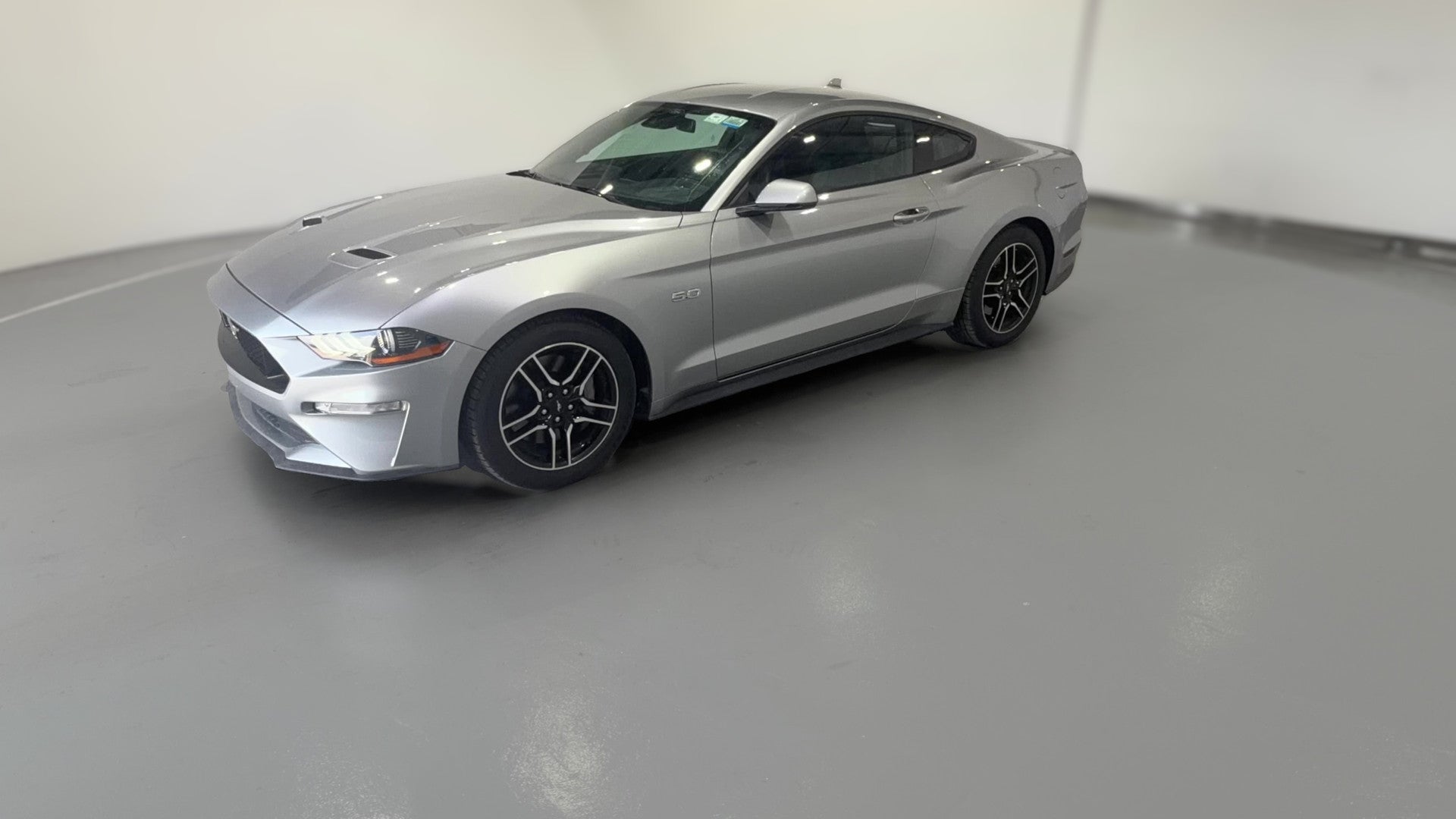 2022 Ford Mustang vehicle photo