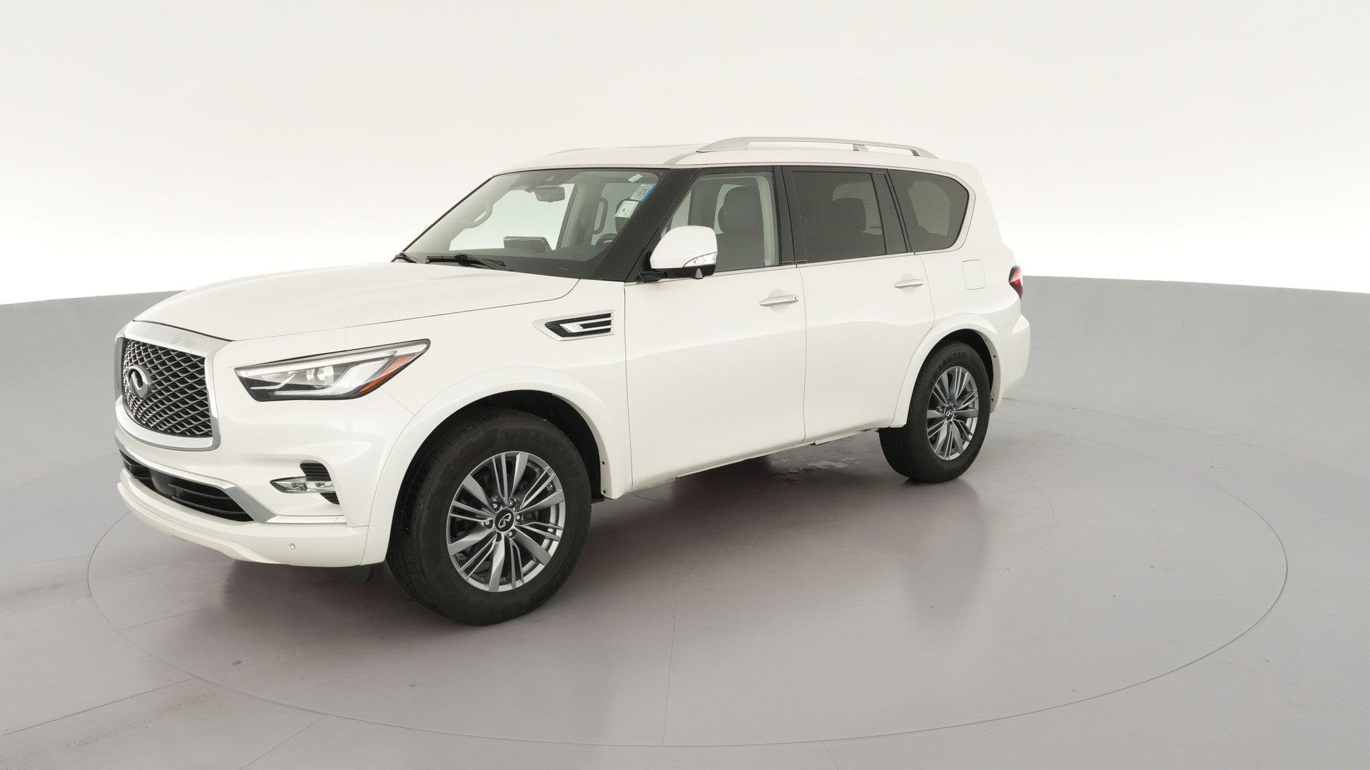 2022 INFINITI QX80 vehicle photo