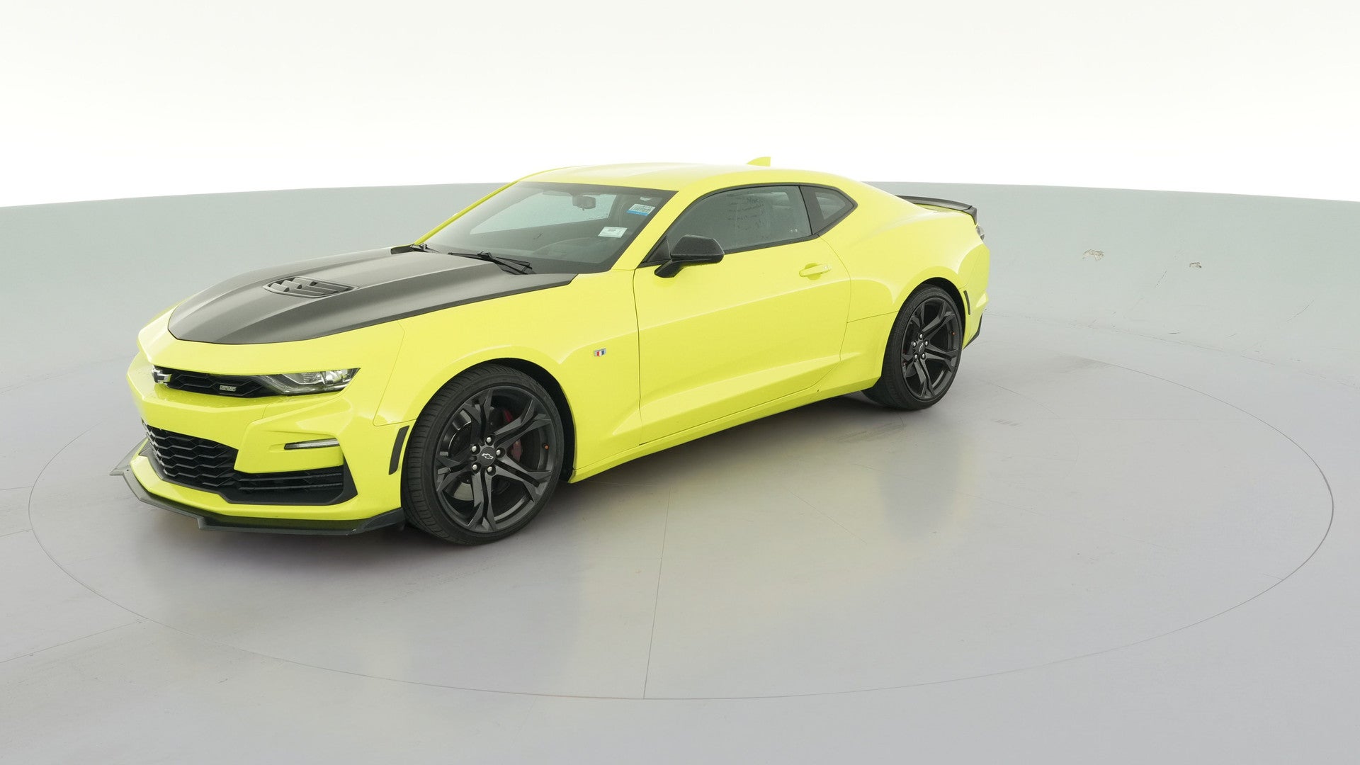 2021 Chevrolet Camaro vehicle photo