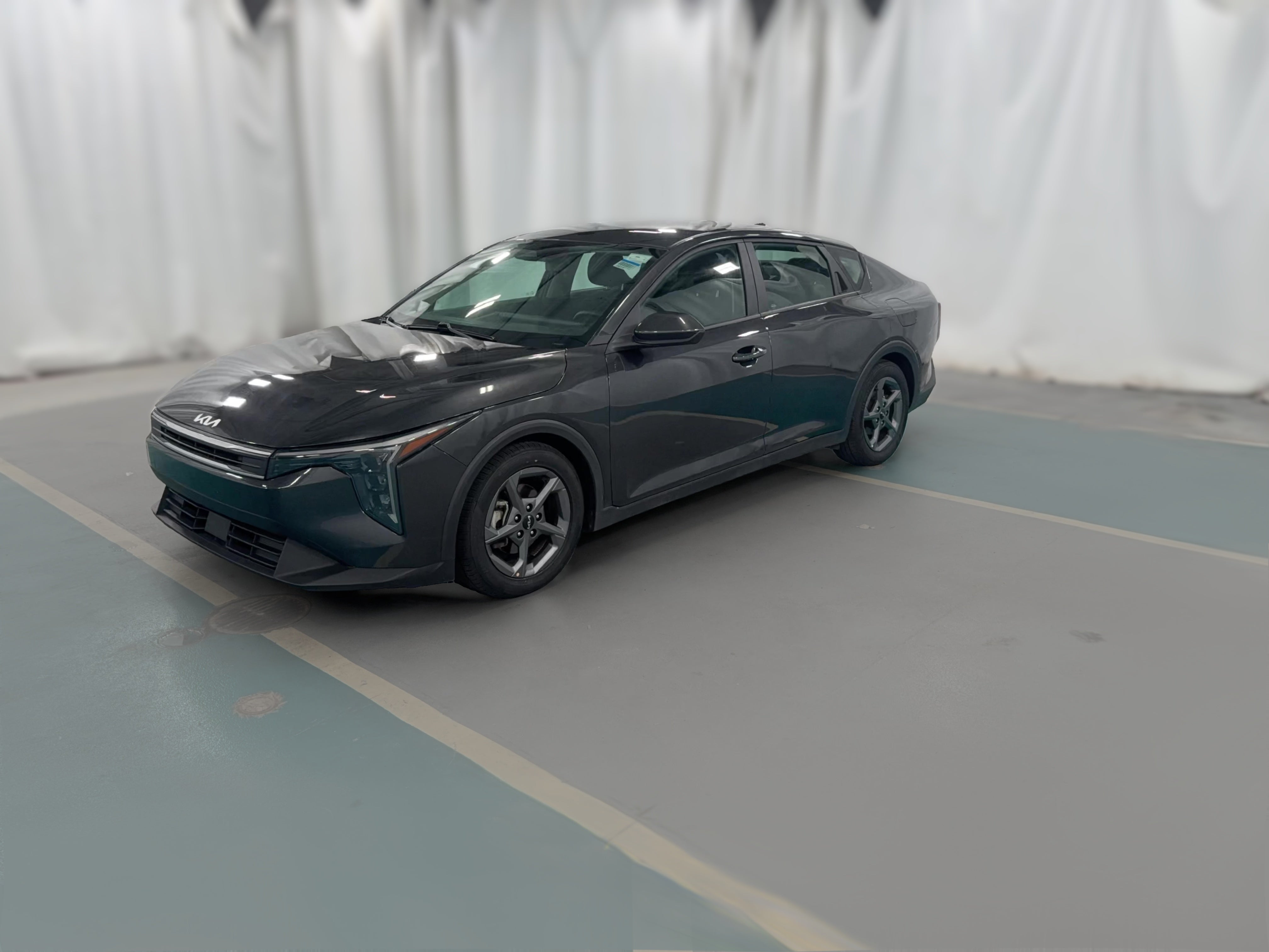 2025 Kia K4 LXS - Photo 23