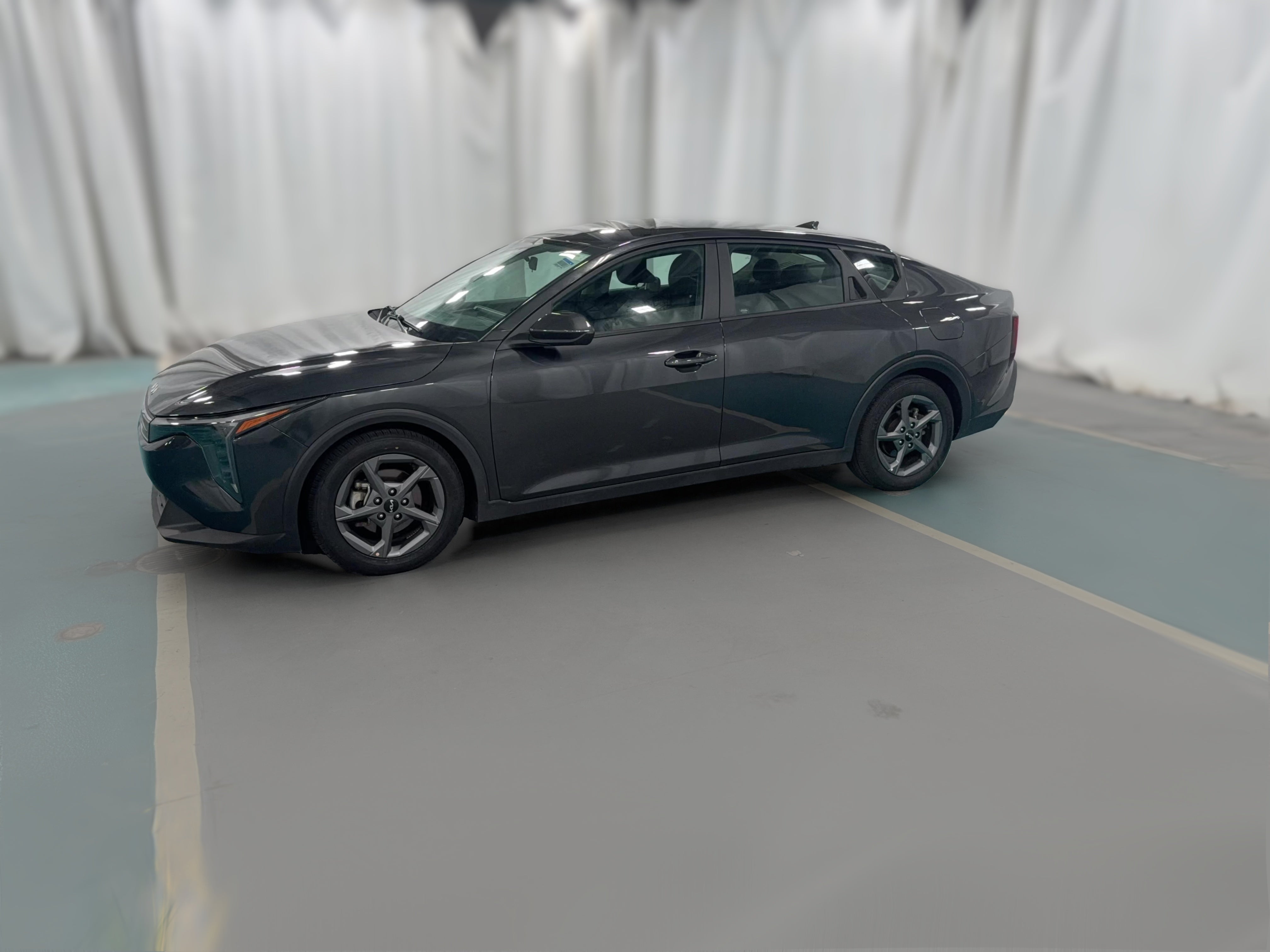 2025 Kia K4 LXS - Photo 24