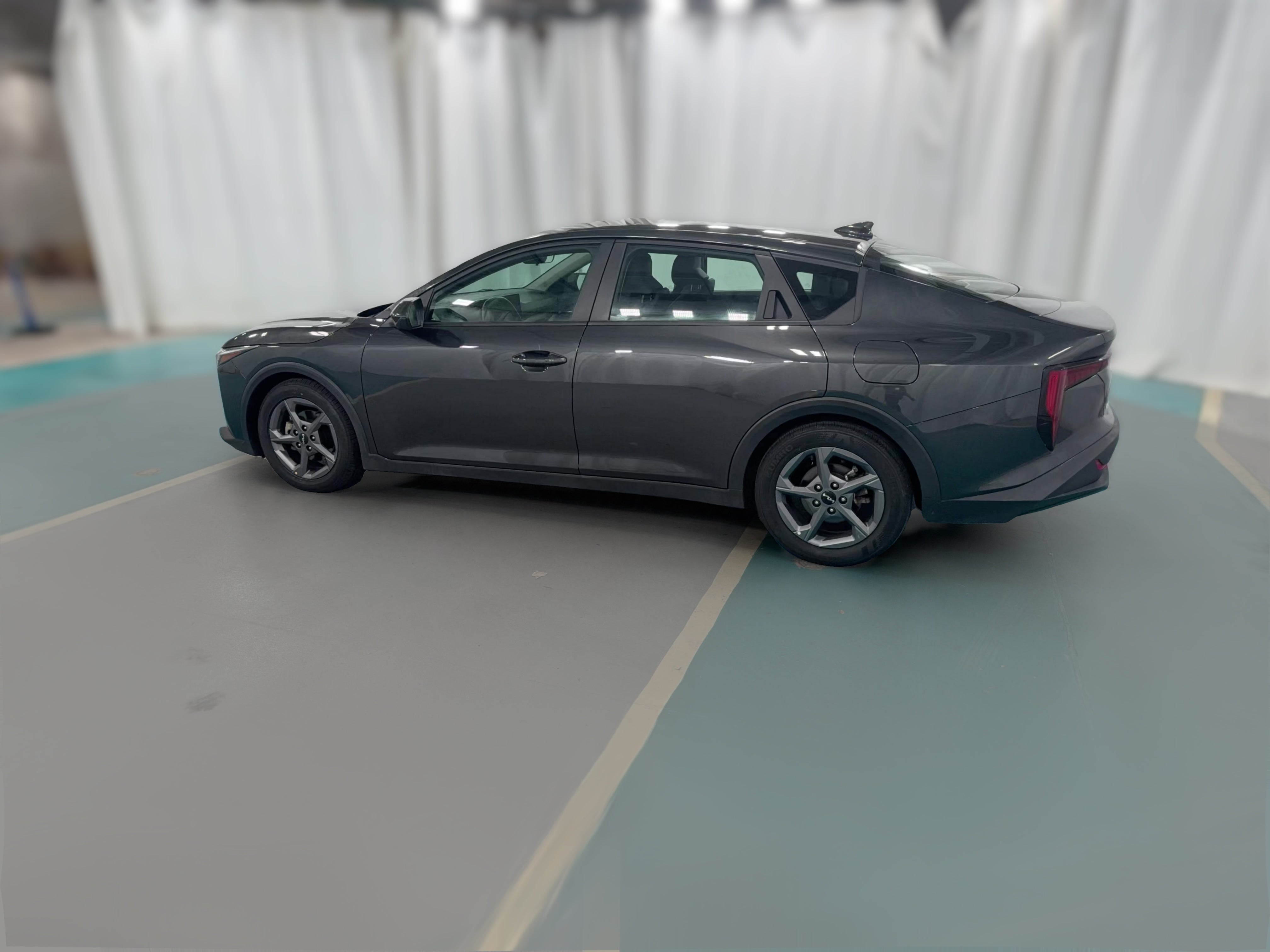 2025 Kia K4 LXS - Photo 26