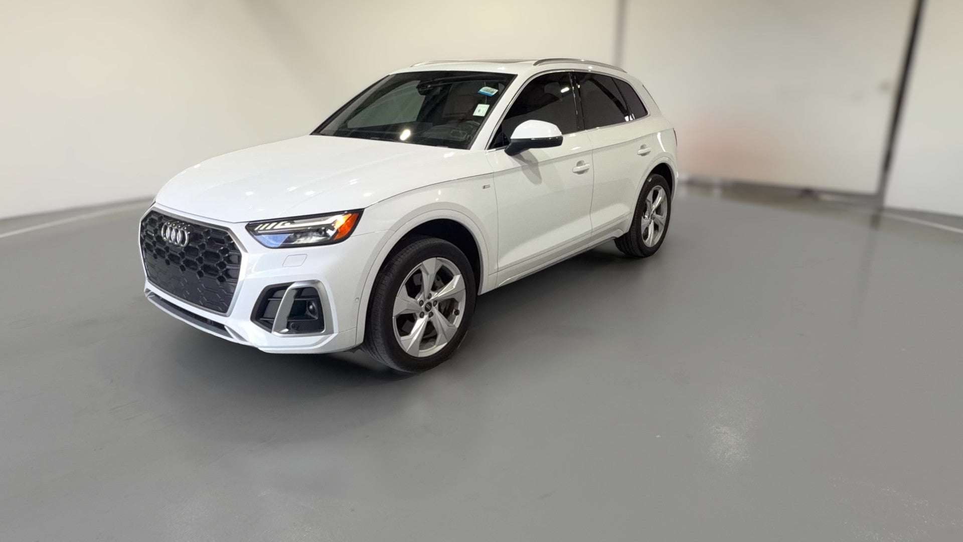 2022 Audi Q5 vehicle photo