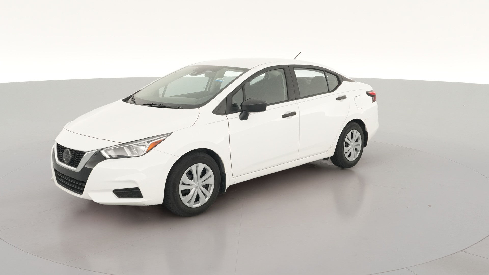 2020 Nissan Versa vehicle photo