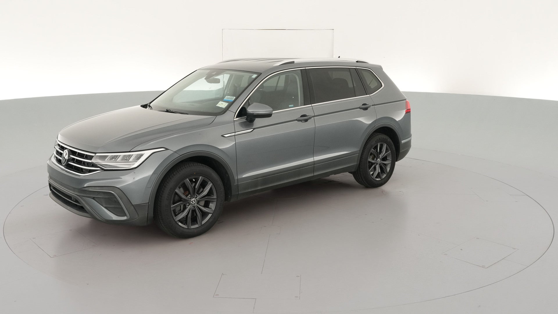 2022 Volkswagen Tiguan vehicle photo