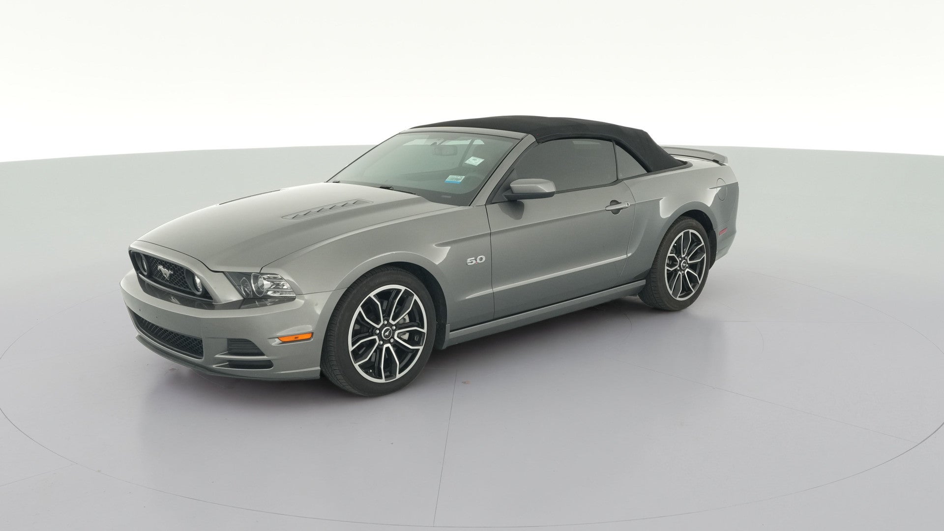 2013 Ford Mustang vehicle photo