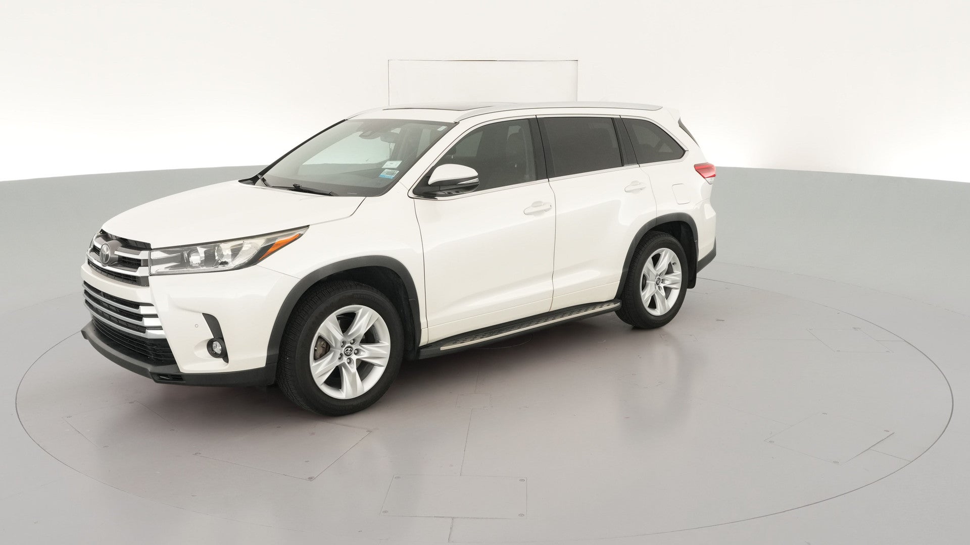 2019 Toyota Highlander vehicle photo
