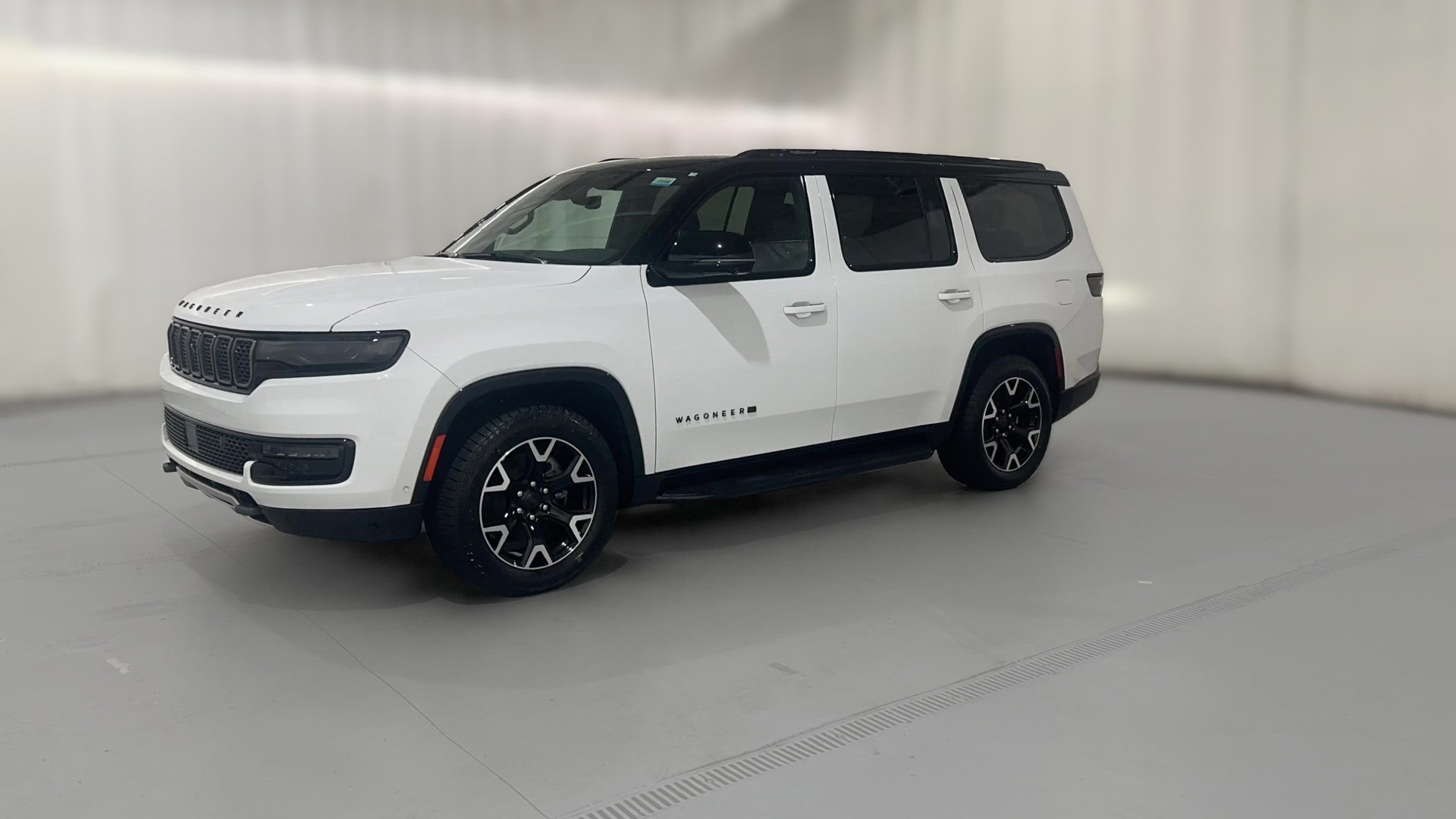 2025 Jeep Wagoneer vehicle photo
