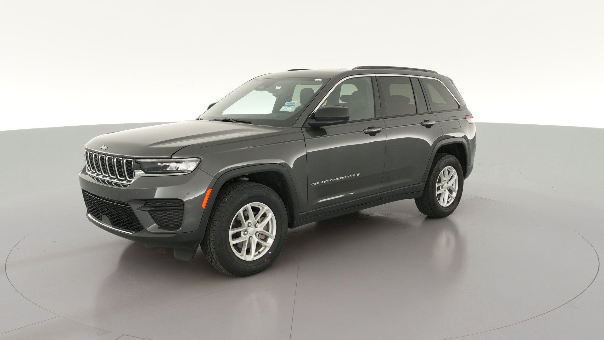 2024 Jeep Grand Cherokee vehicle photo