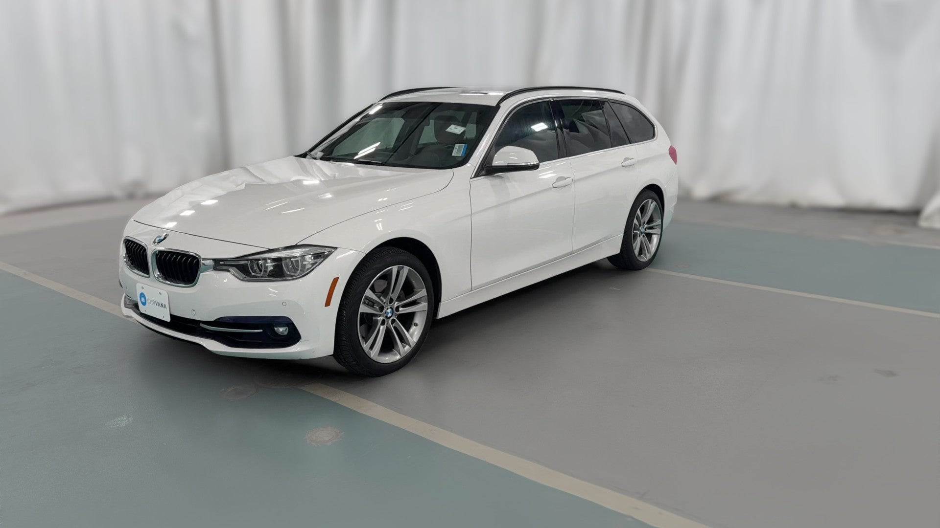 2017 BMW 3 Series vehicle photo