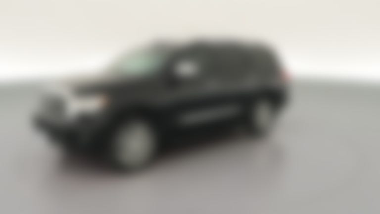 2016 Toyota Sequoia vehicle photo