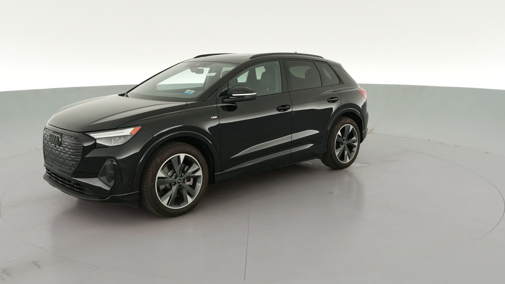 2025 Audi Q4 e-tron vehicle photo