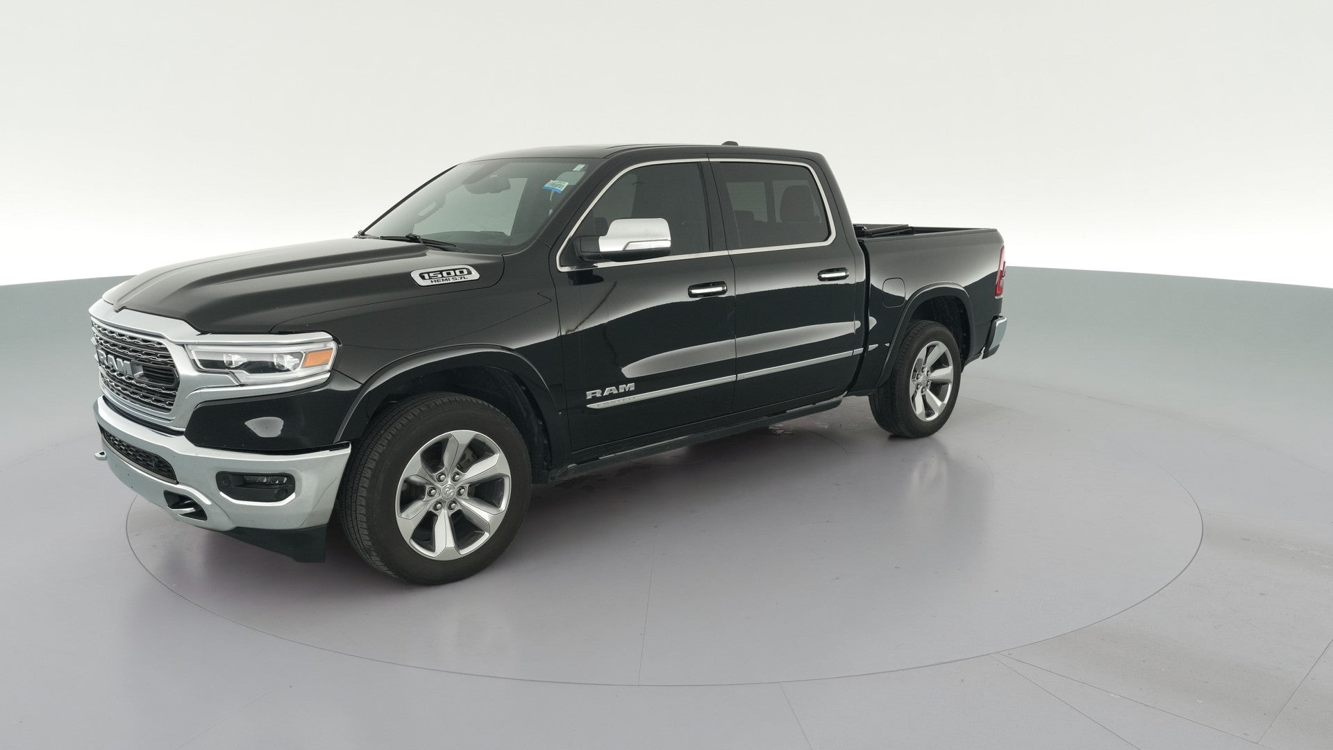 2019 Ram 1500 Crew Cab vehicle photo