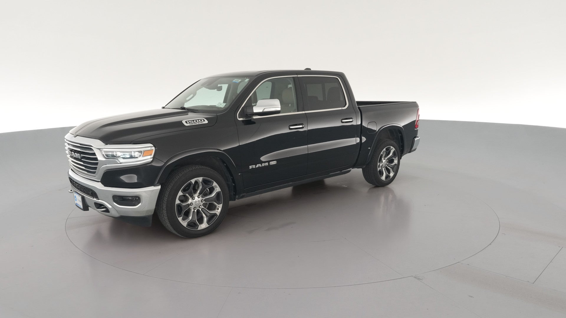 2019 Ram 1500 Crew Cab vehicle photo