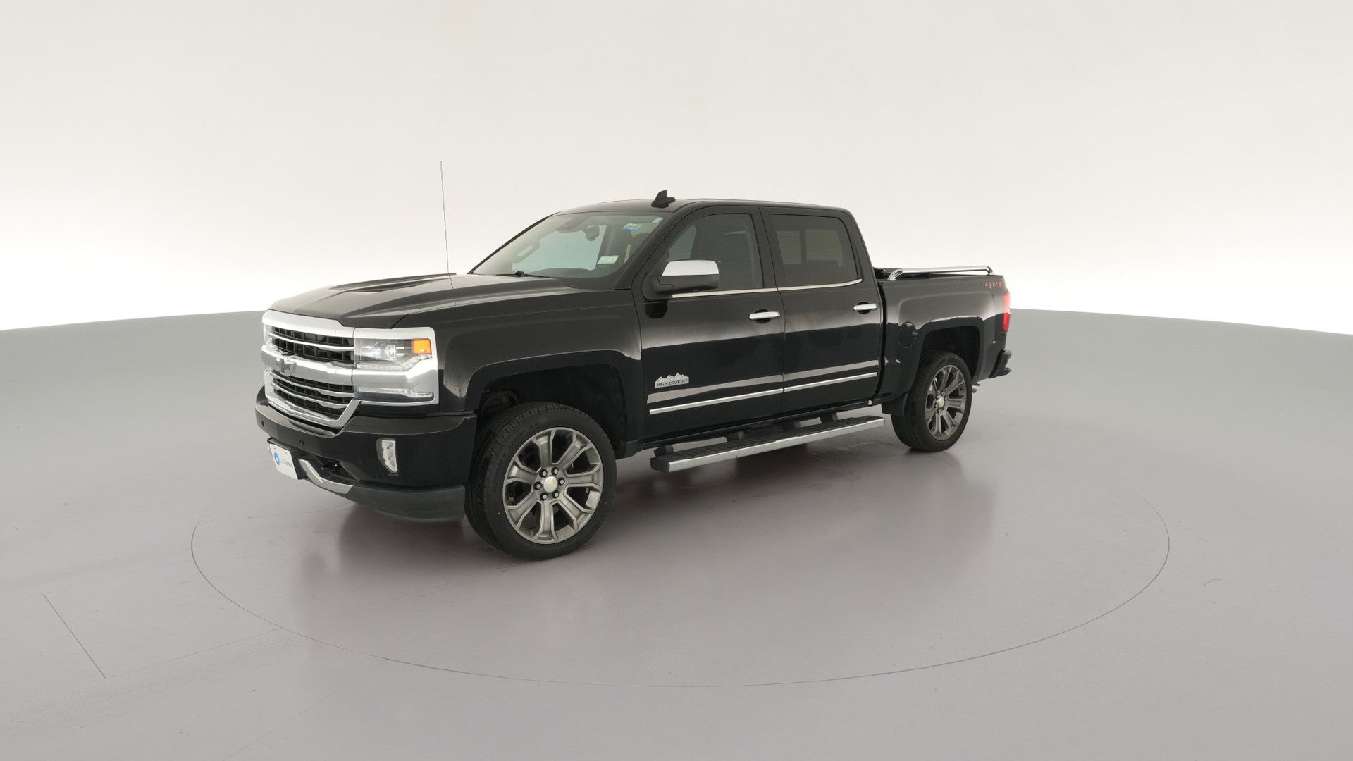 2018 Chevrolet Silverado 1500 Crew Cab vehicle photo
