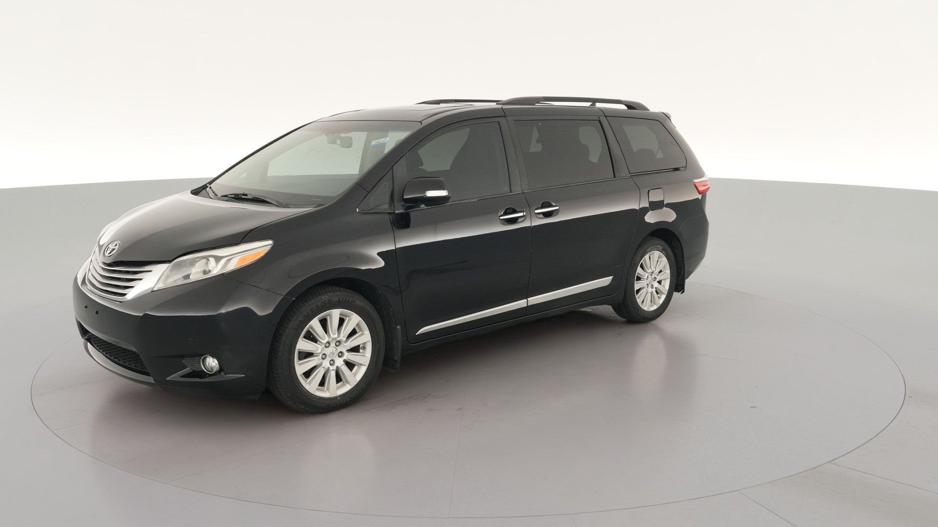 2015 Toyota Sienna vehicle photo
