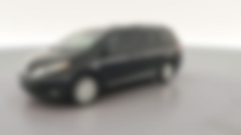 2015 Toyota Sienna vehicle photo