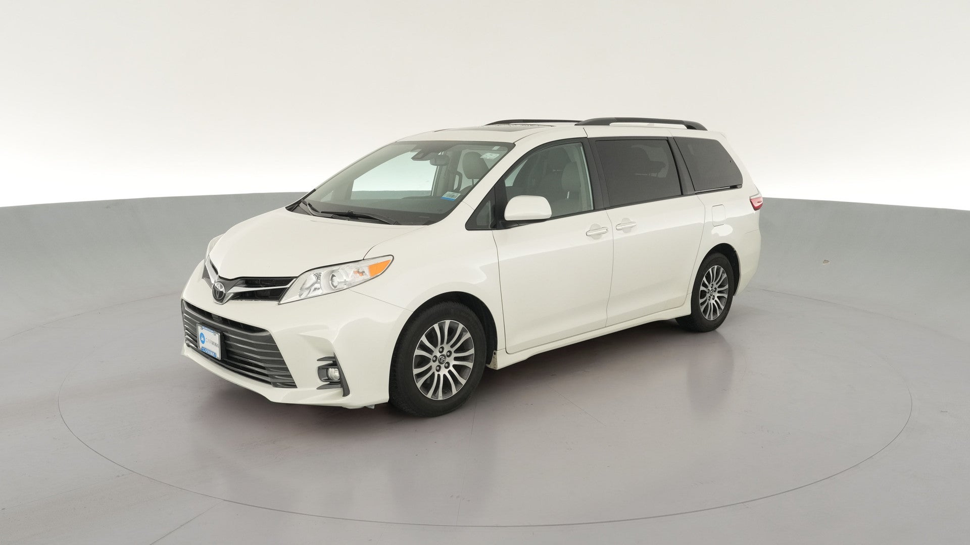 2019 Toyota Sienna vehicle photo