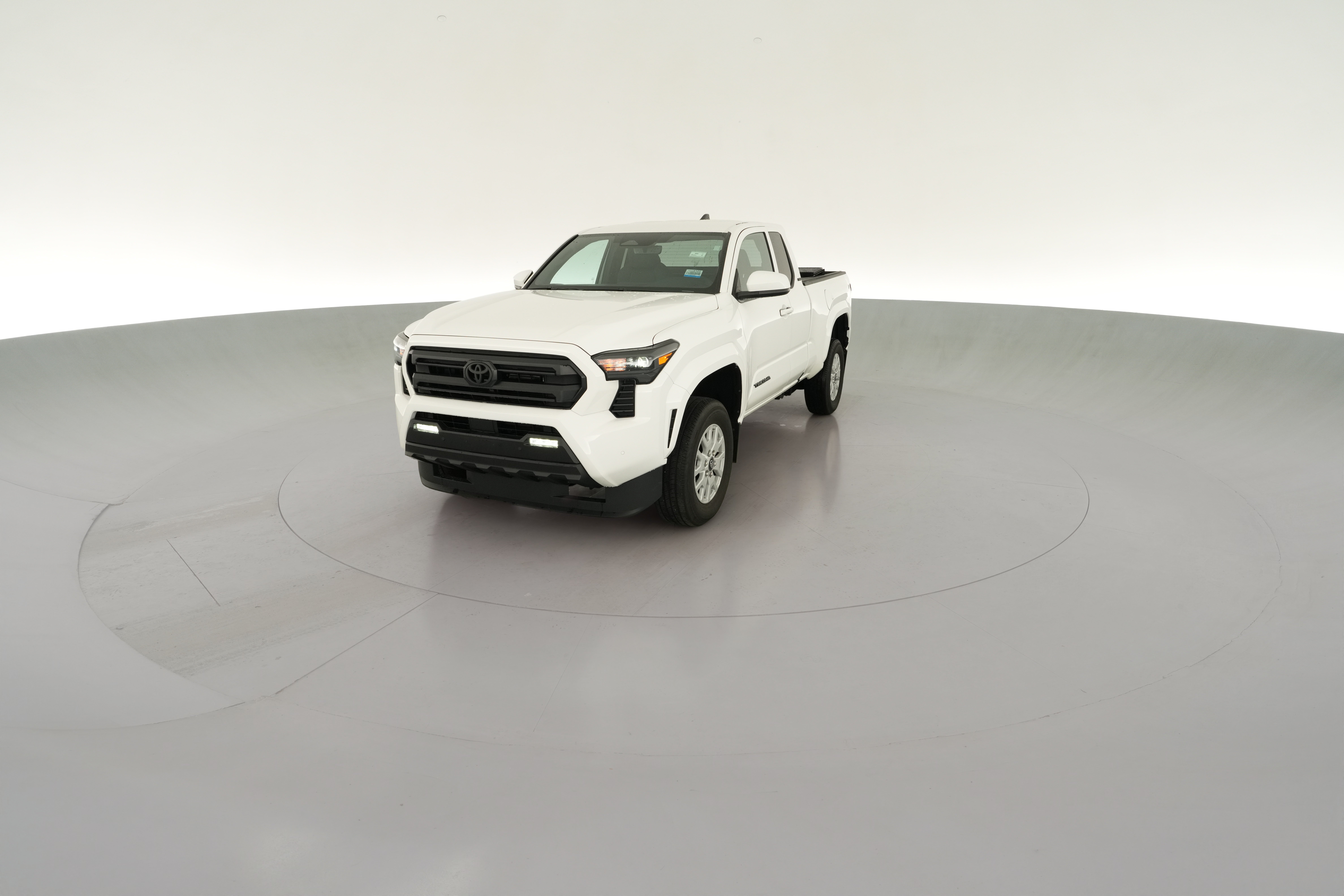 2024 Toyota Tacoma SR5 - Photo 16