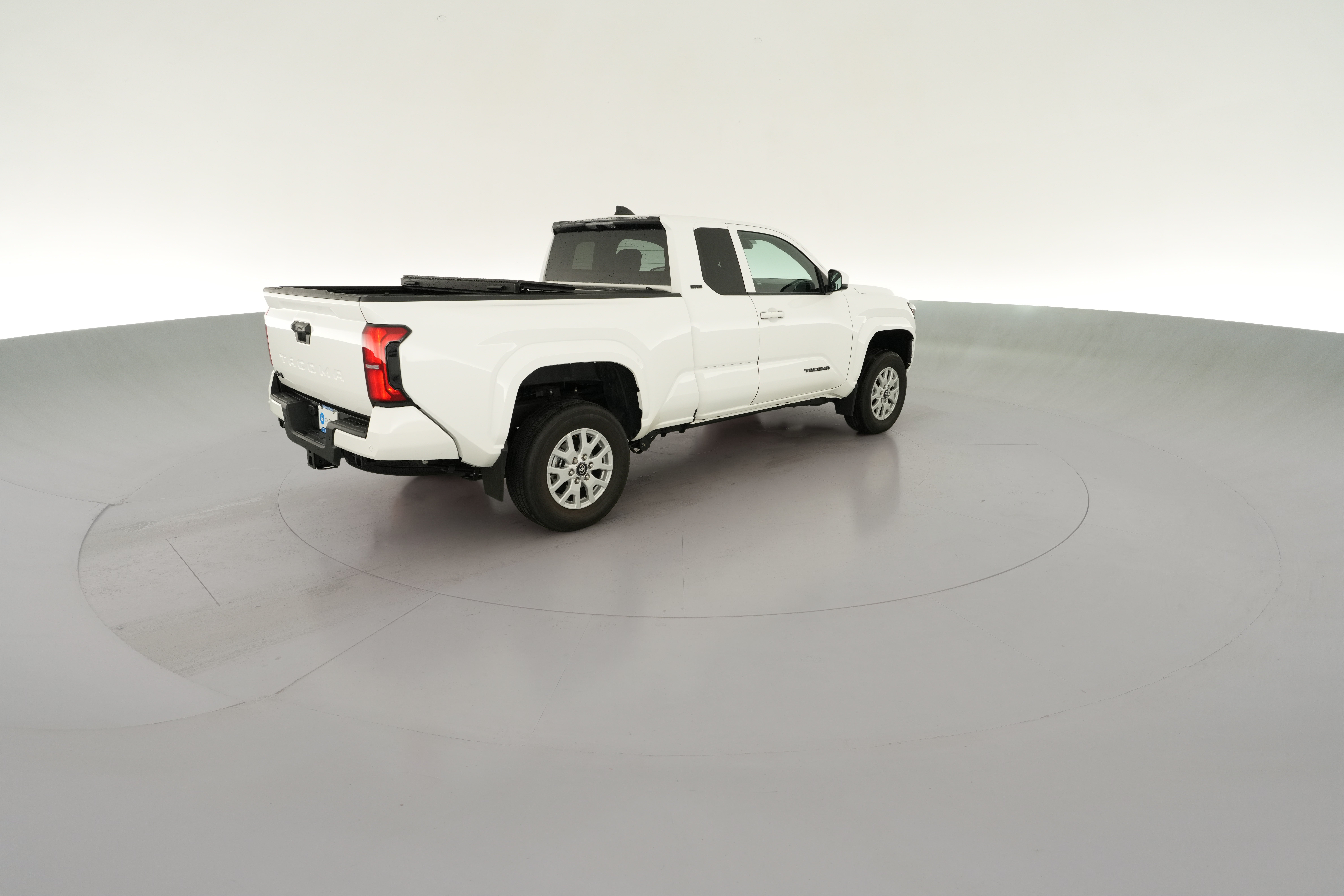 2024 Toyota Tacoma SR5 - Photo 25