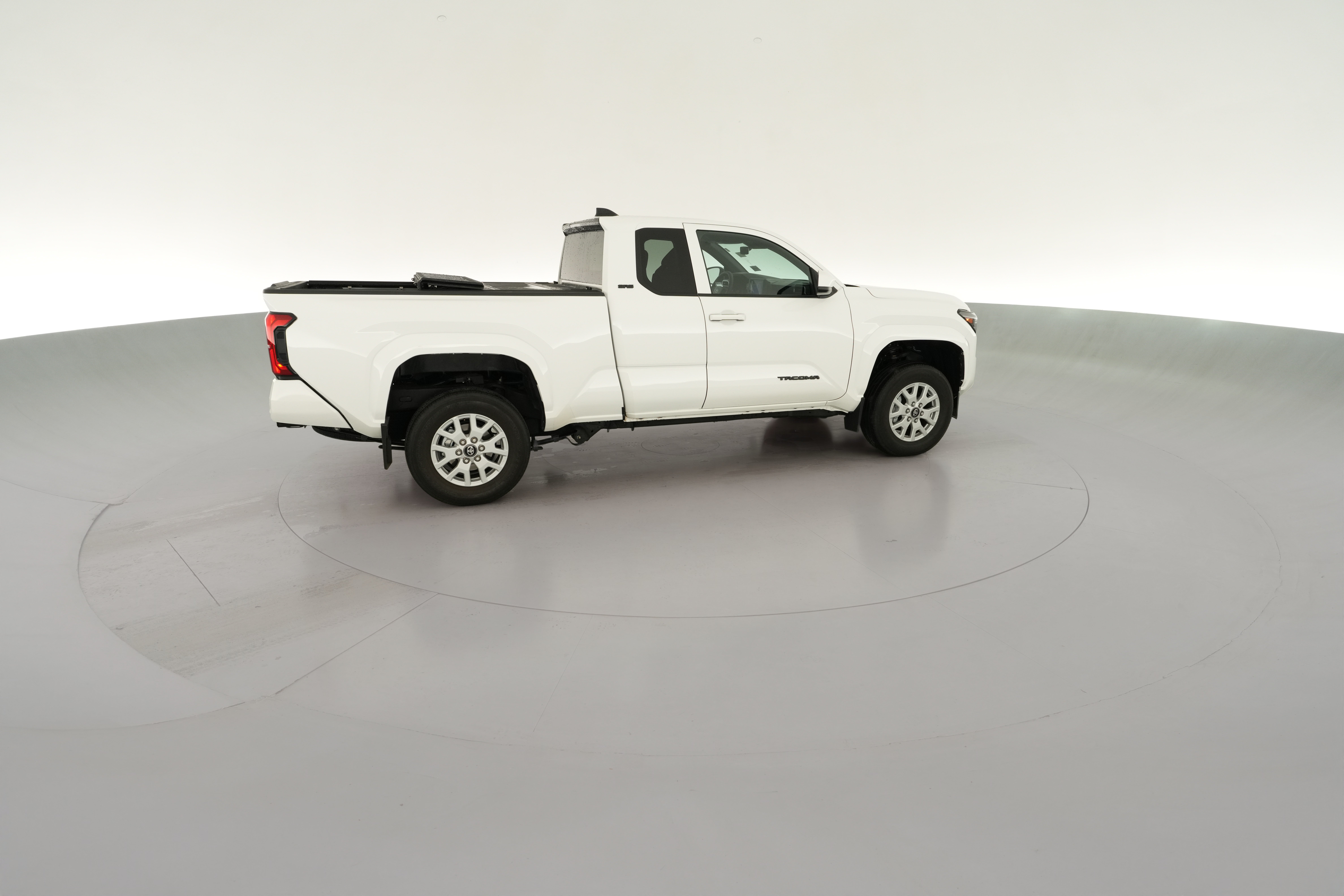 2024 Toyota Tacoma SR5 - Photo 26
