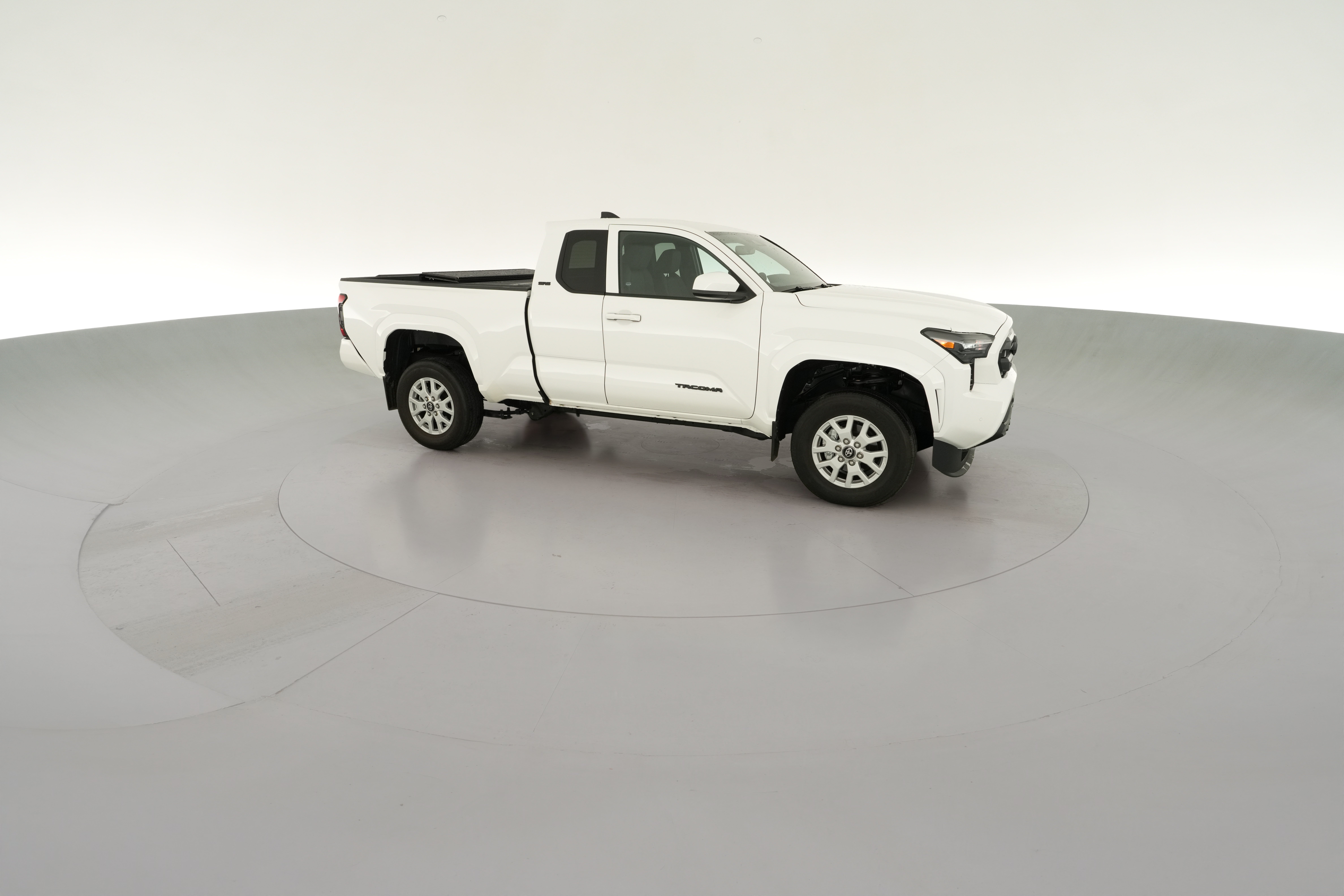 2024 Toyota Tacoma SR5 - Photo 28
