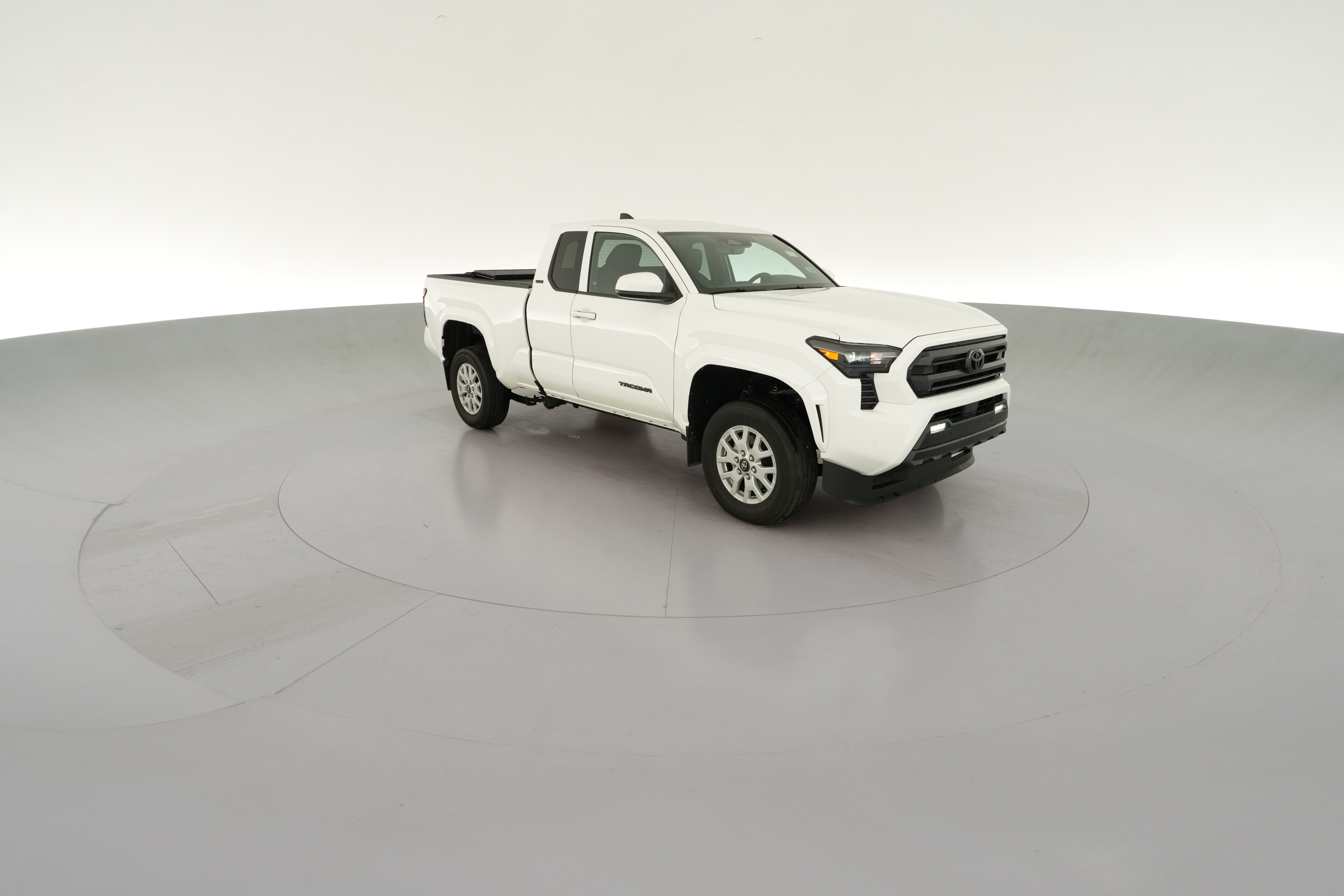 2024 Toyota Tacoma SR5 - Photo 29