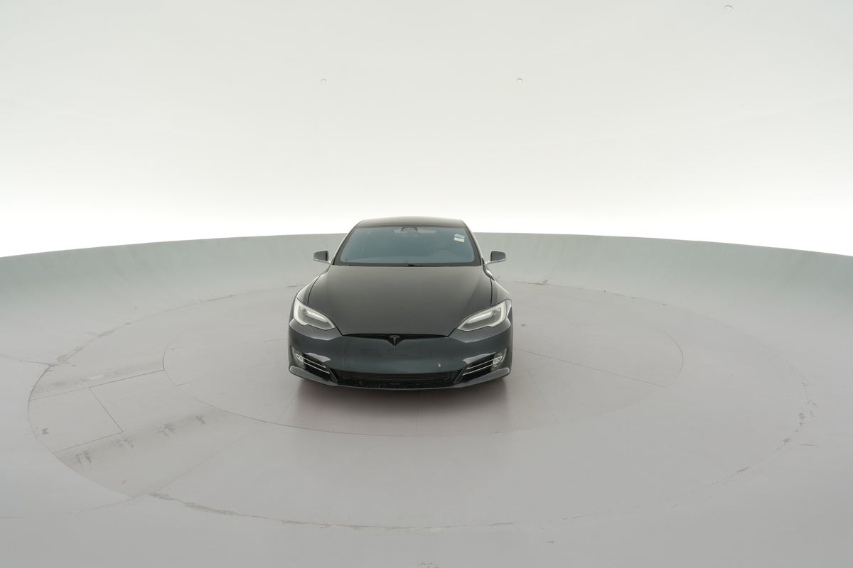 2017 Tesla Model S 75 in Gray — 360° view 1