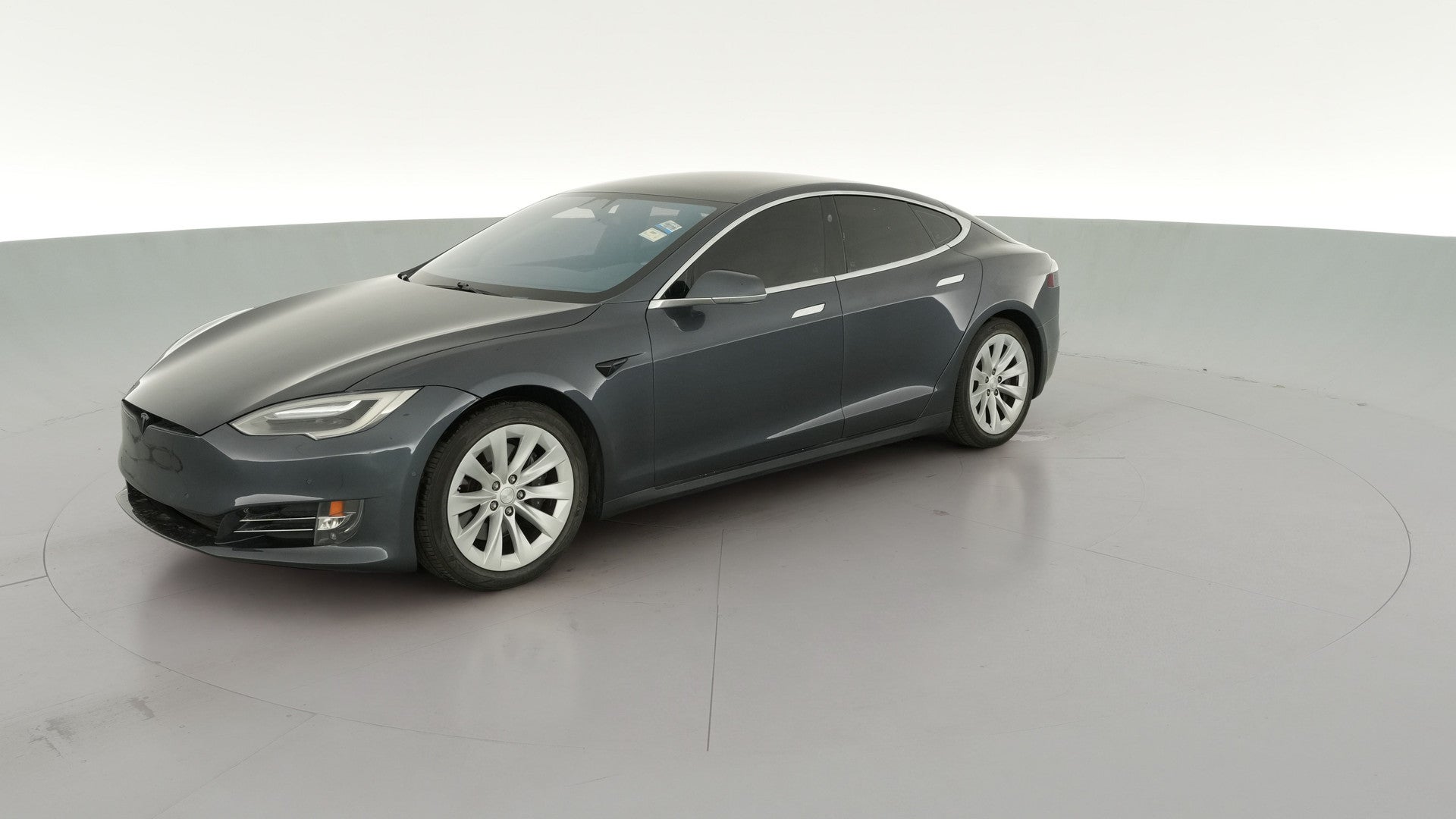 2017 Tesla Model S vehicle photo